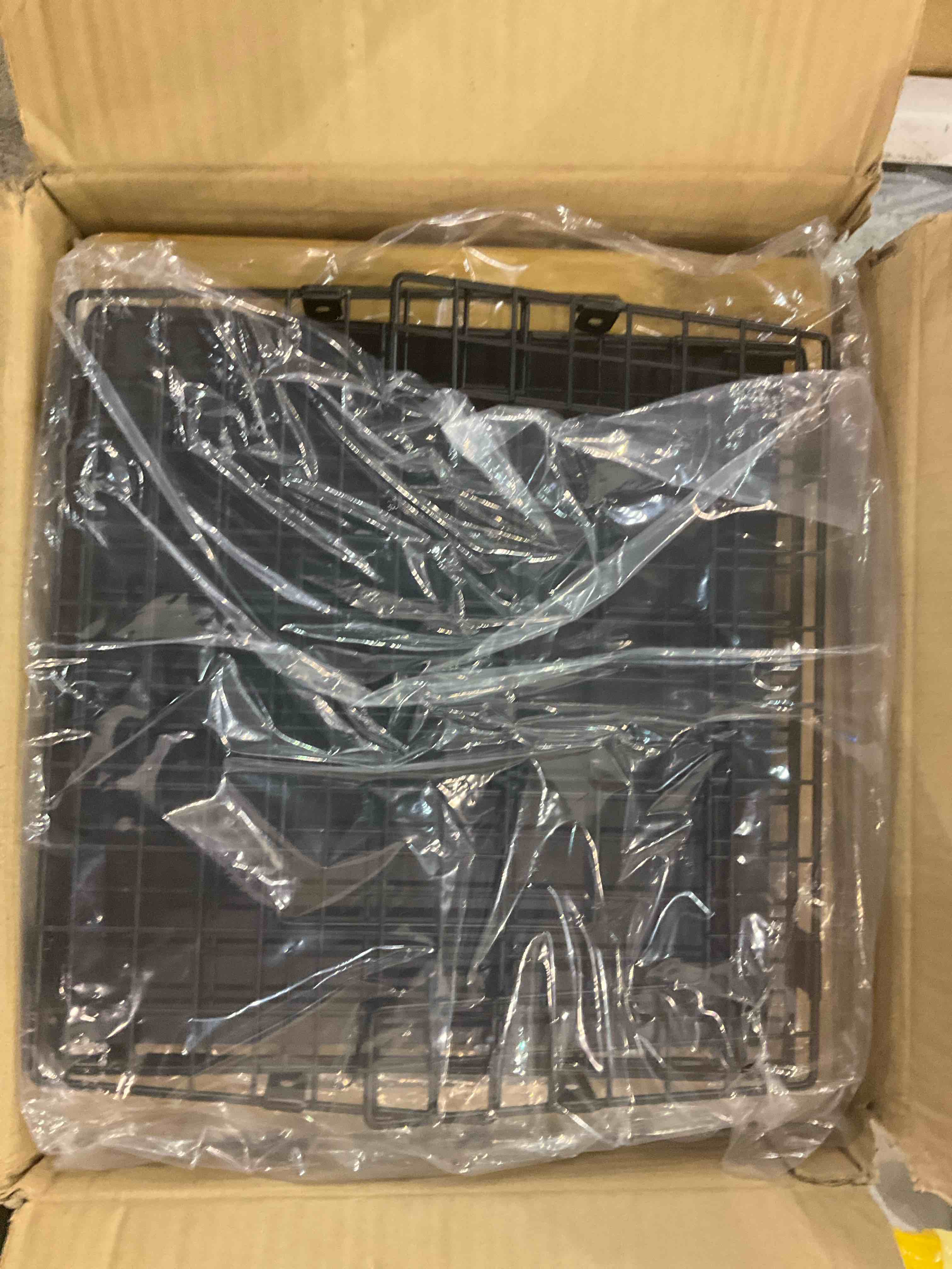 https://s3.amazonaws.com/lotting-images-prod/BargainHunt/EXS01046115_1707395906057.jpeg