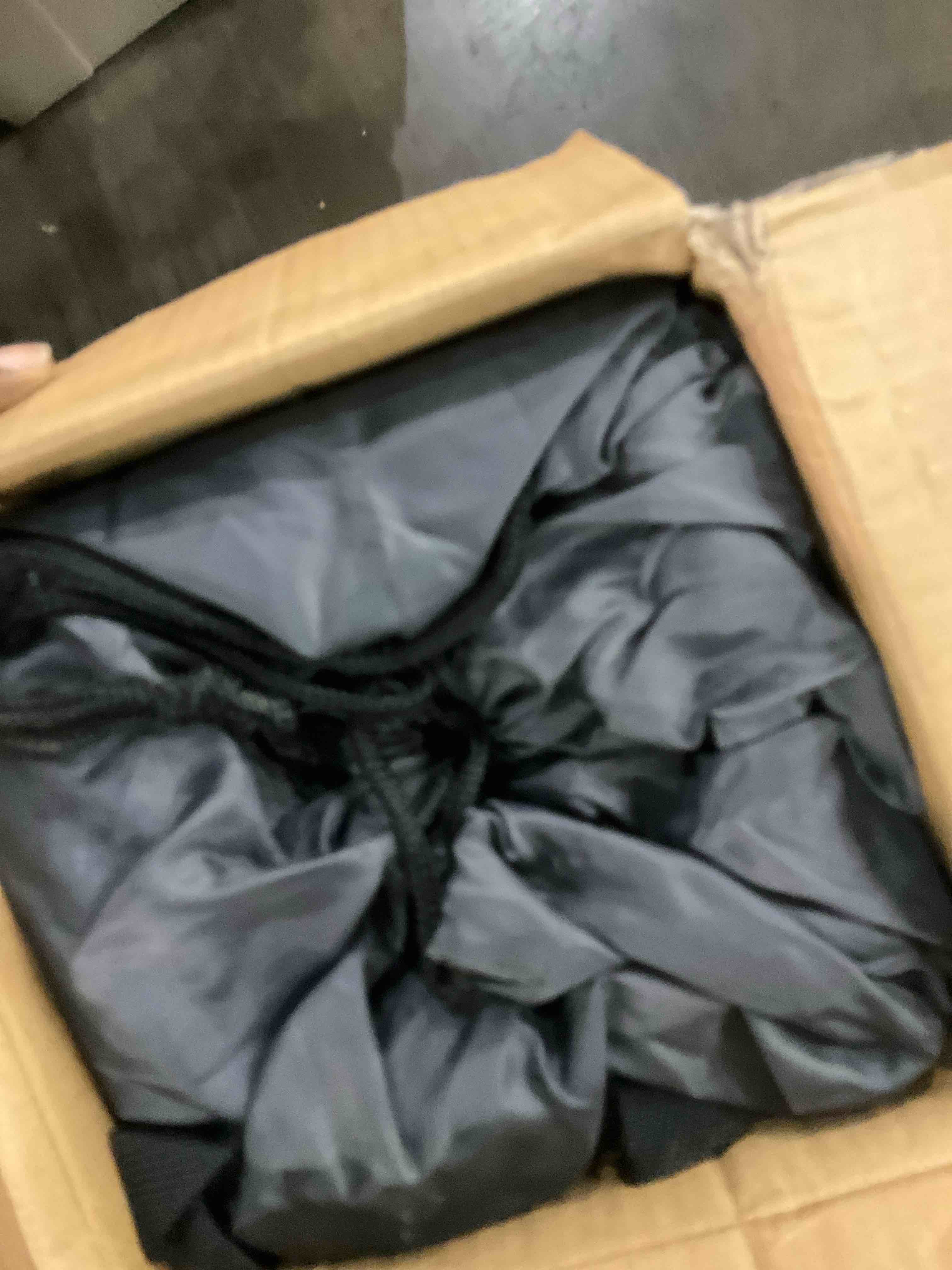https://s3.amazonaws.com/lotting-images-prod/BargainHunt/EXS01046346_1707828548121.jpeg