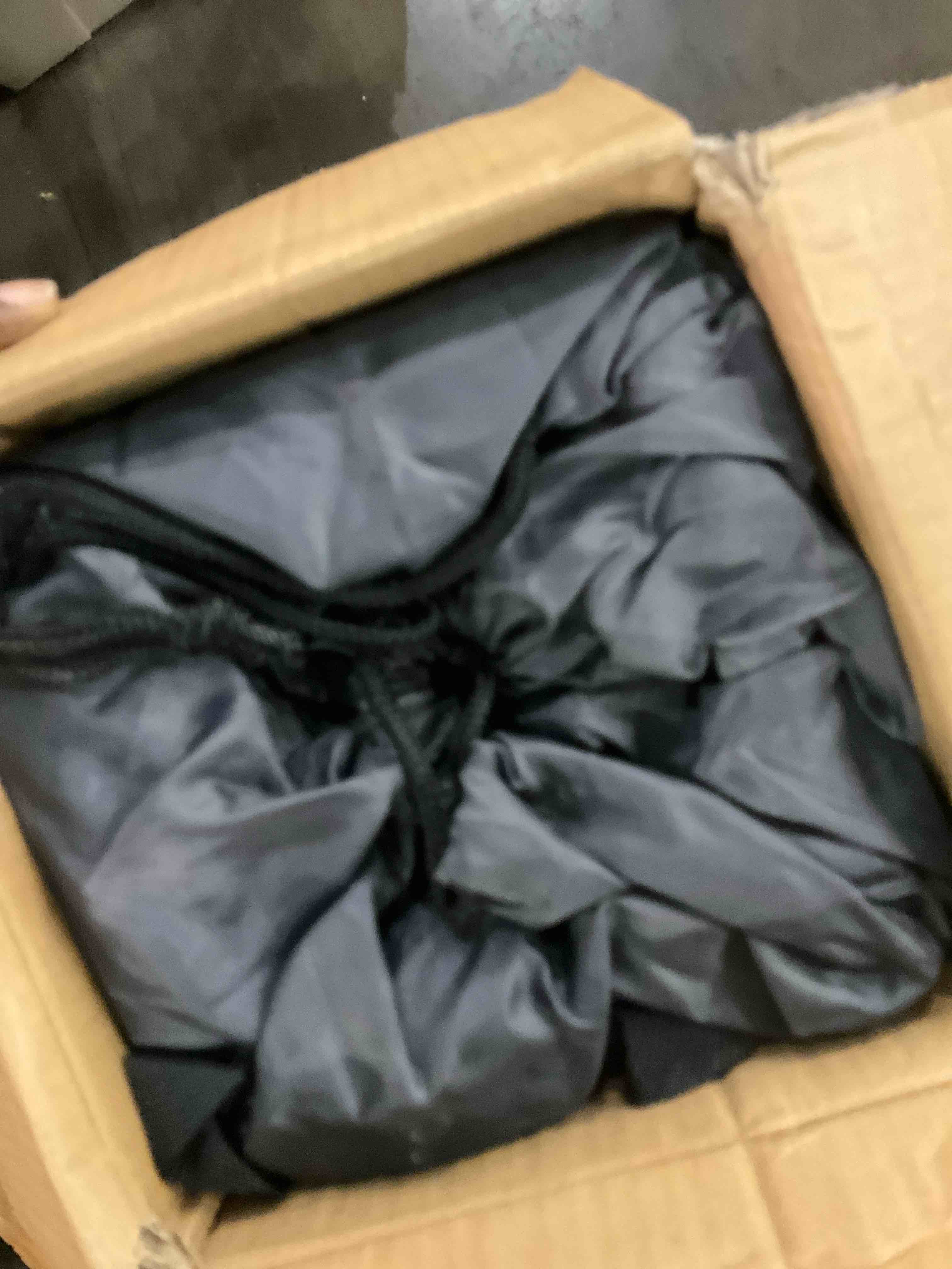 https://s3.amazonaws.com/lotting-images-prod/BargainHunt/EXS01046346_1707828549191.jpeg