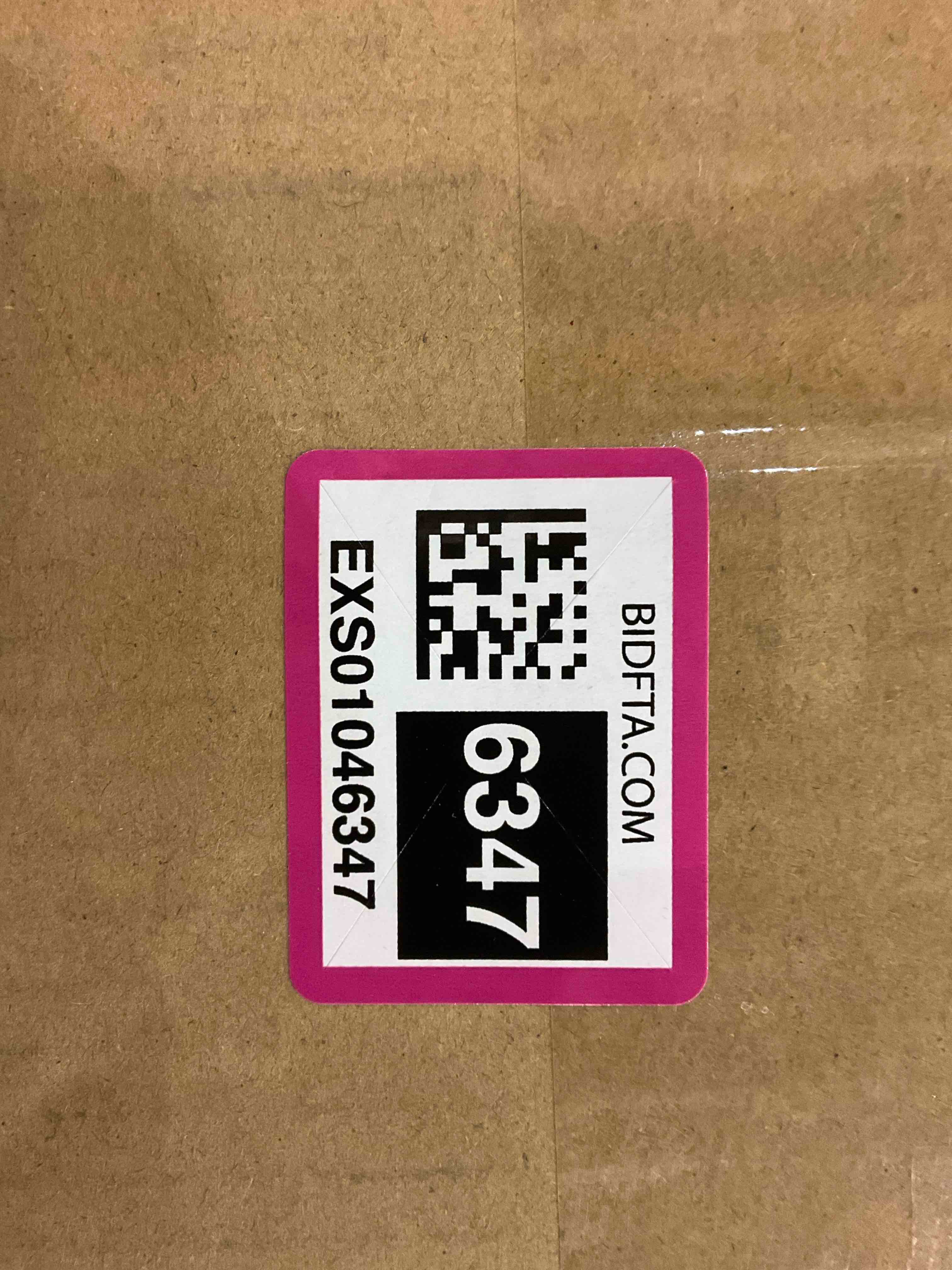 https://s3.amazonaws.com/lotting-images-prod/BargainHunt/EXS01046347_1707828610891.jpeg