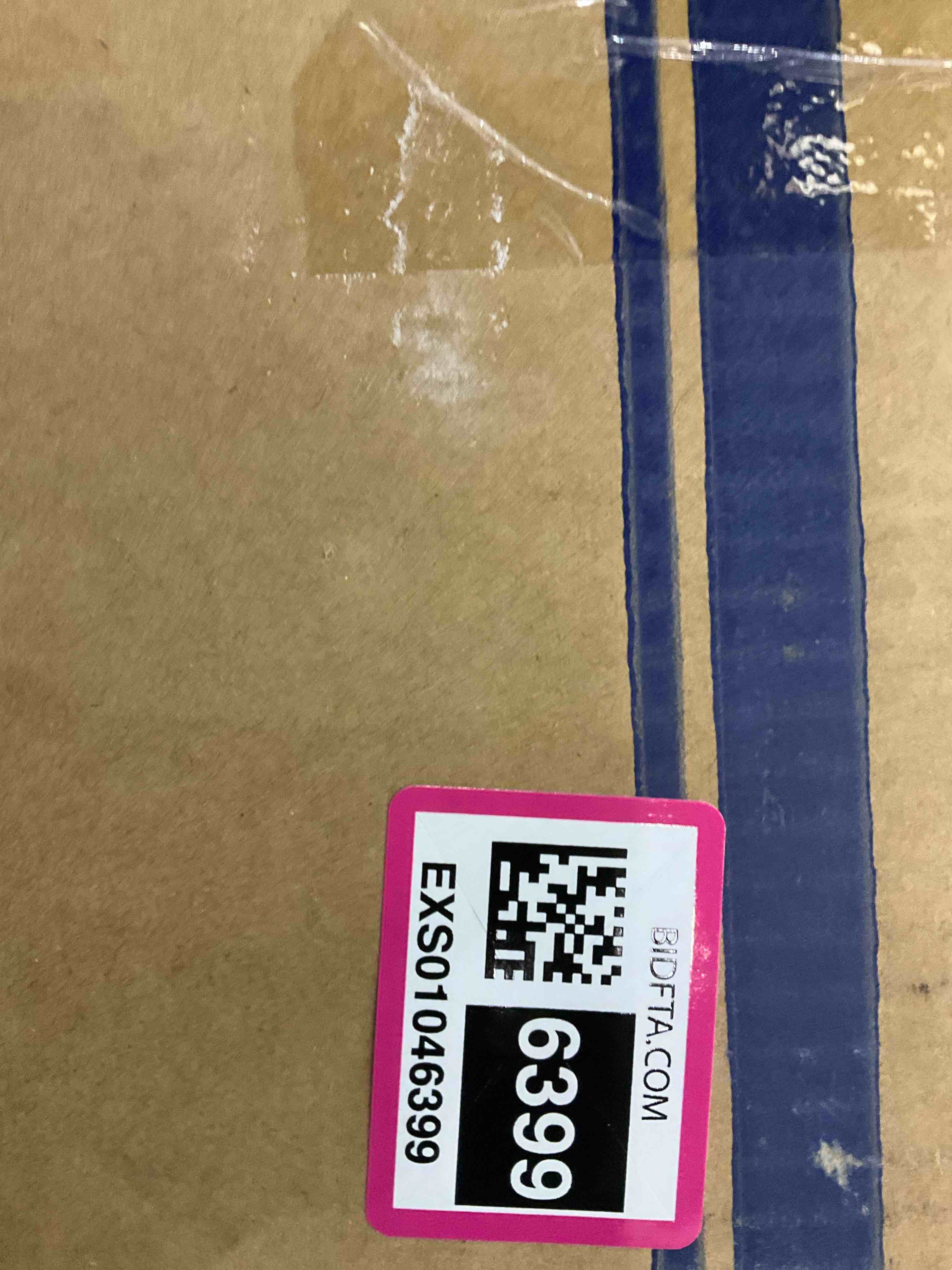 https://s3.amazonaws.com/lotting-images-prod/BargainHunt/EXS01046399_1707833777769.jpeg