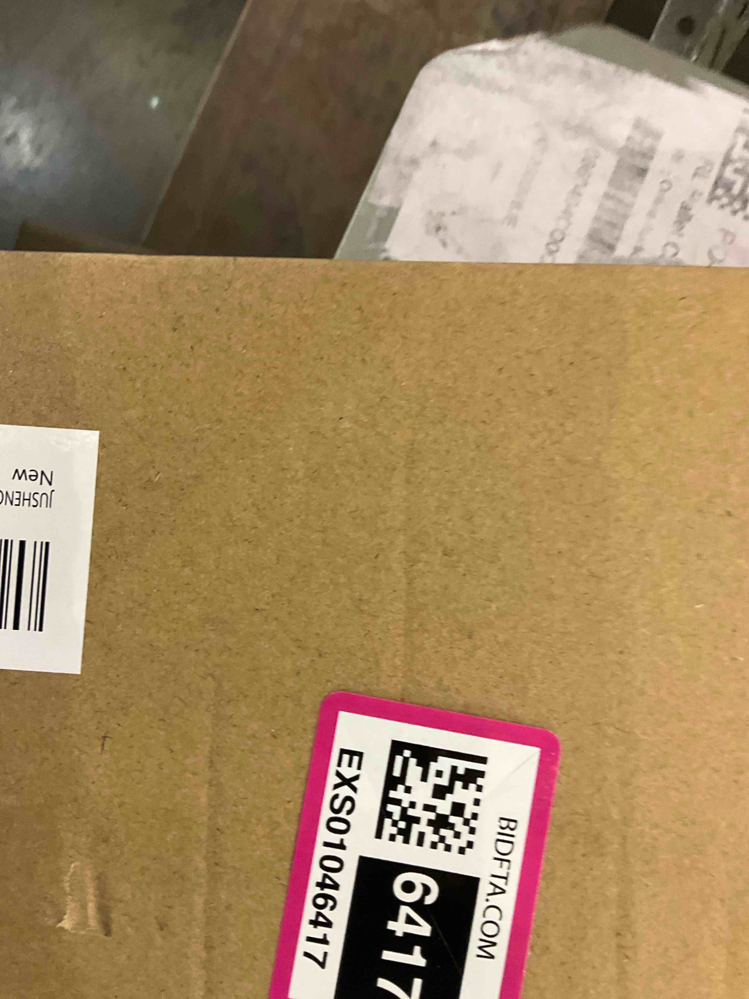 https://s3.amazonaws.com/lotting-images-prod/BargainHunt/EXS01046417_1707835031493.jpeg