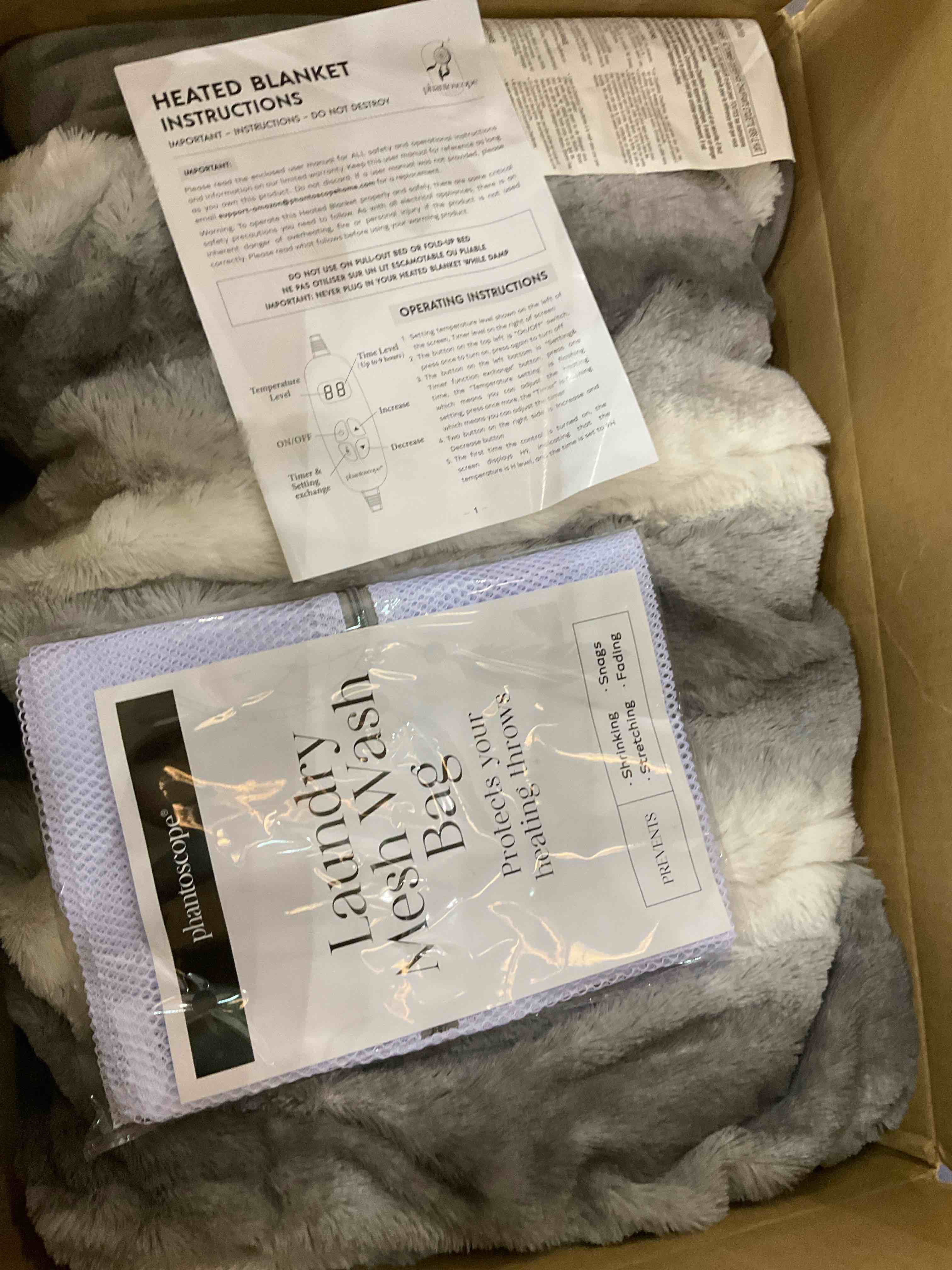 https://s3.amazonaws.com/lotting-images-prod/BargainHunt/EXS01046543_1707920813242.jpeg