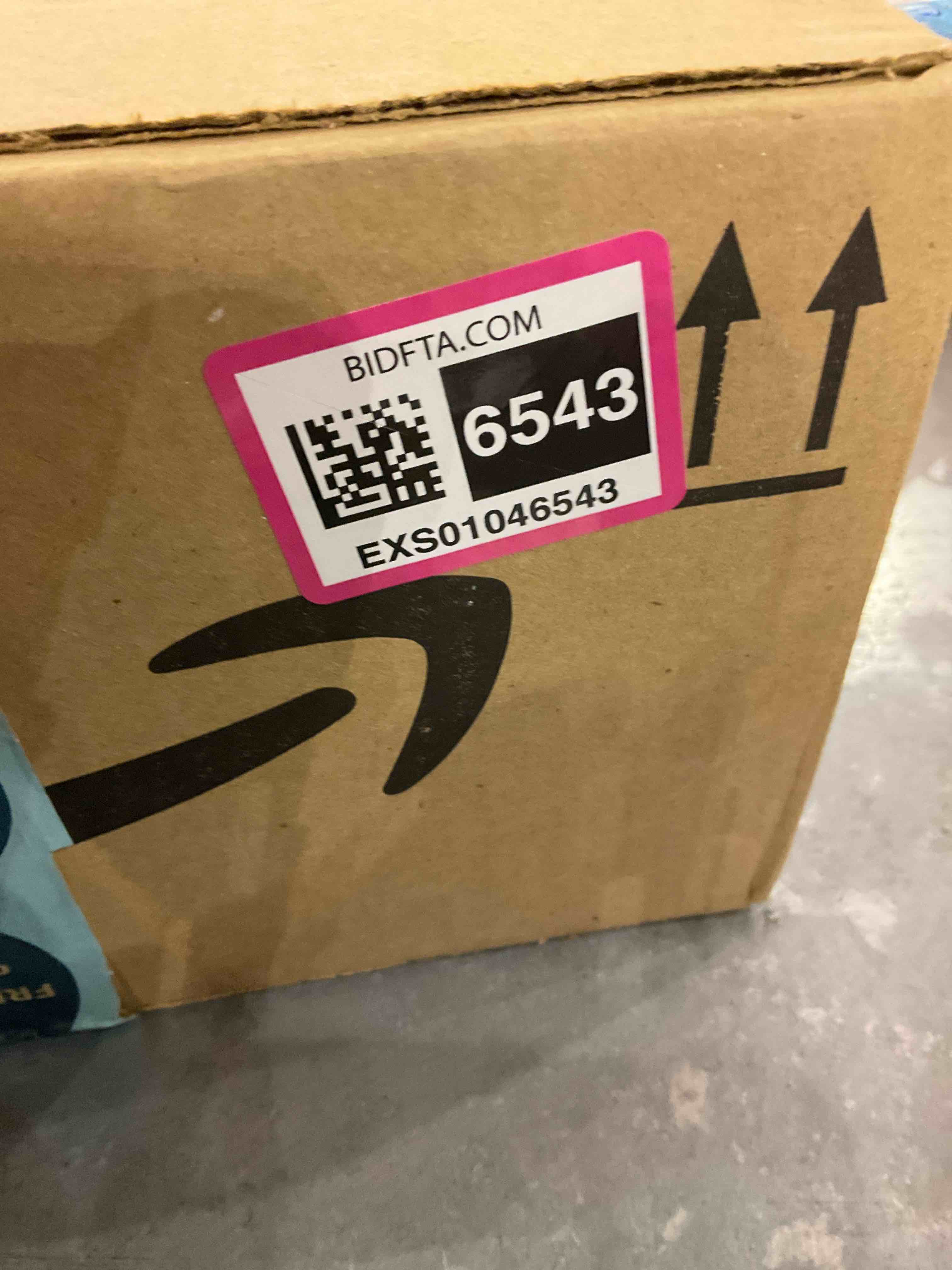 https://s3.amazonaws.com/lotting-images-prod/BargainHunt/EXS01046543_1707920834472.jpeg