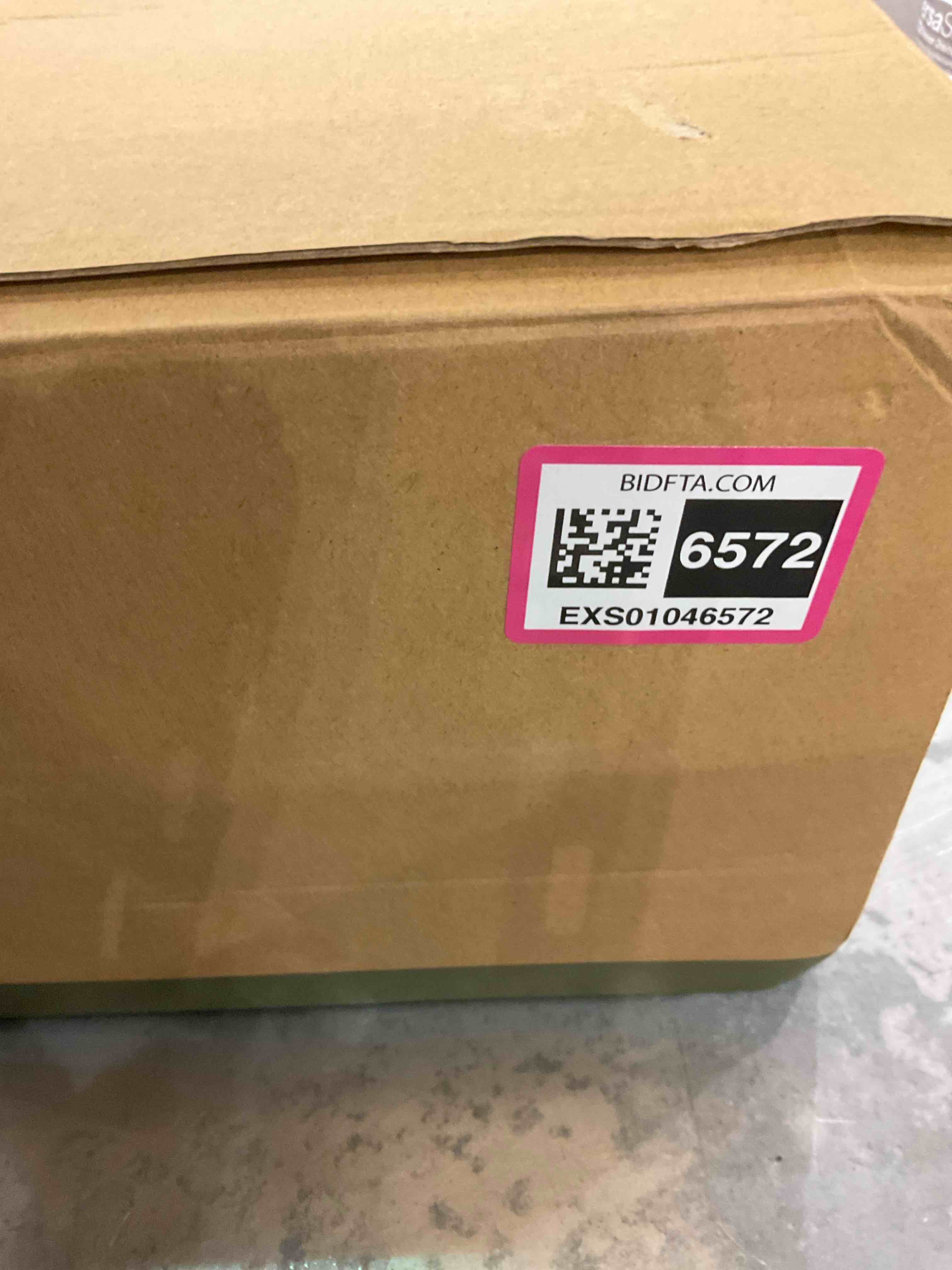 https://s3.amazonaws.com/lotting-images-prod/BargainHunt/EXS01046572_1707924147737.jpeg