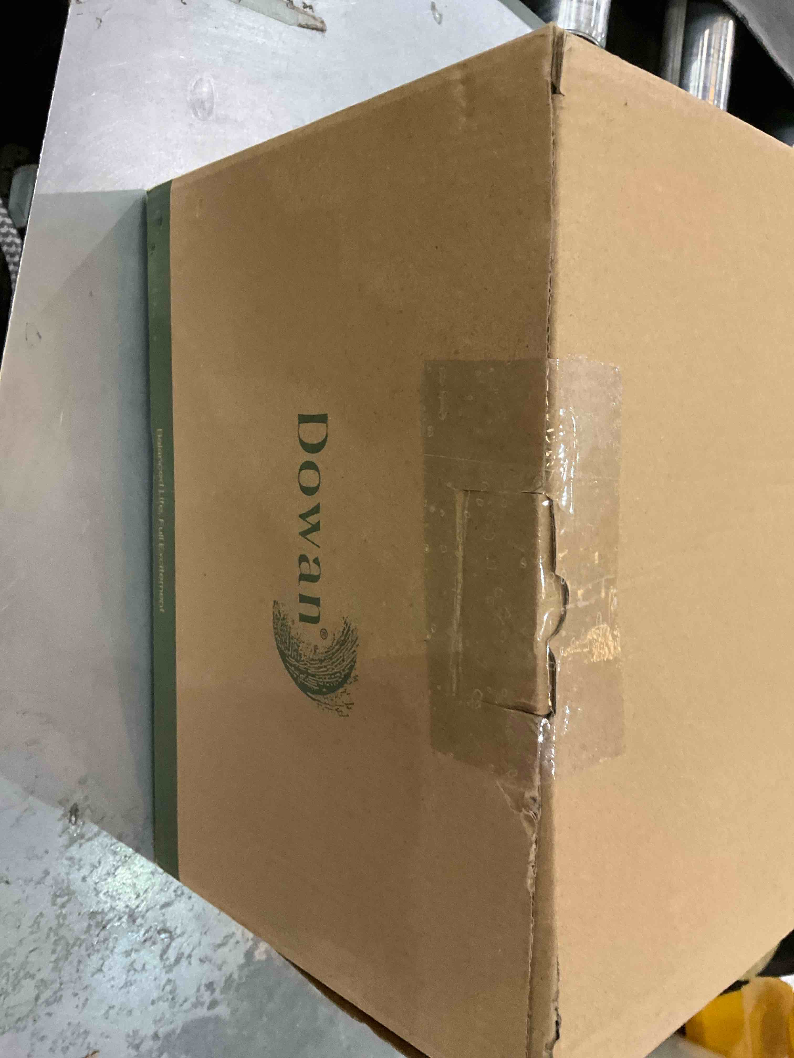 https://s3.amazonaws.com/lotting-images-prod/BargainHunt/EXS01046572_1707924149695.jpeg