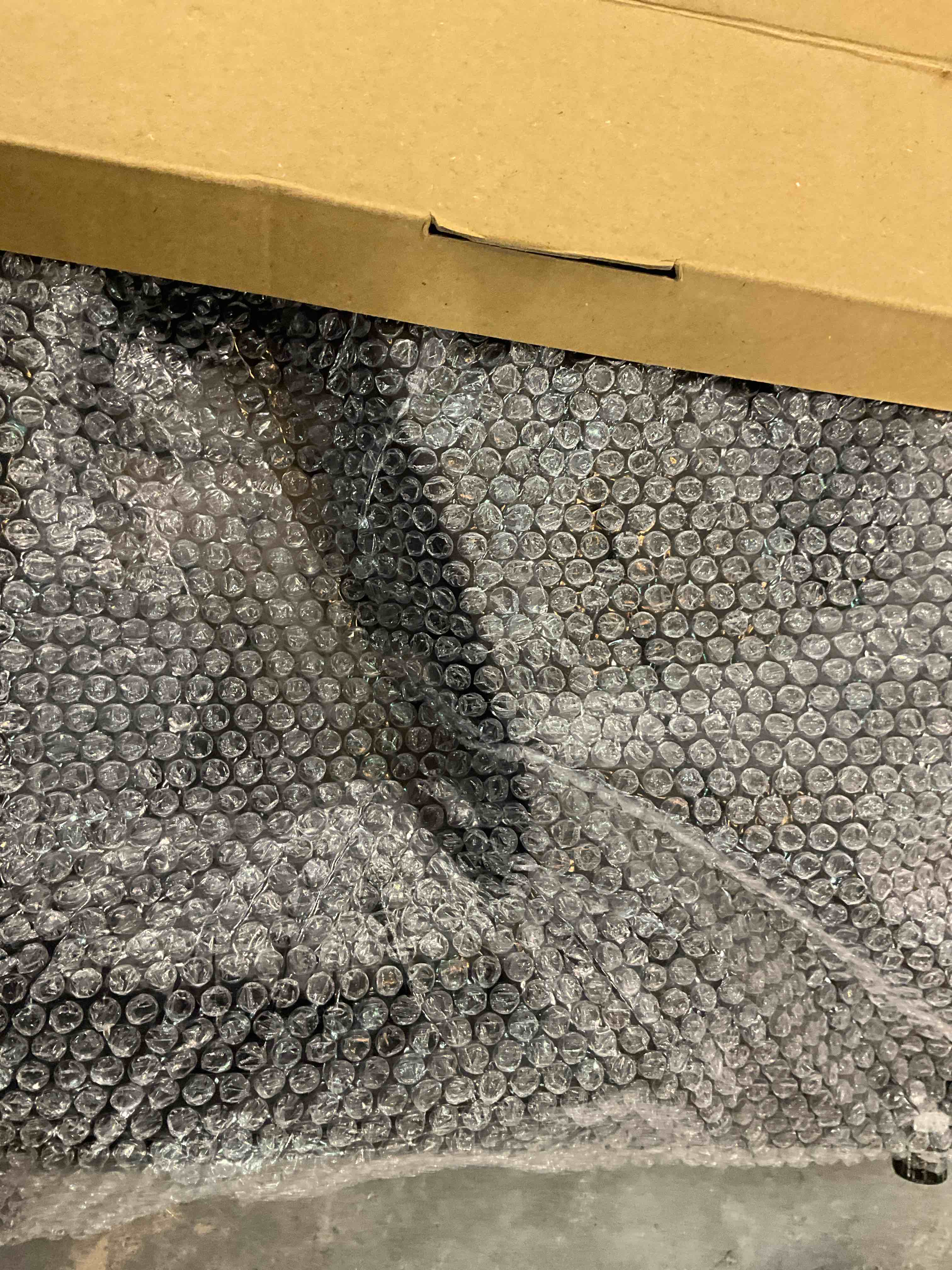 https://s3.amazonaws.com/lotting-images-prod/BargainHunt/EXS01046583_1707925516278.jpeg