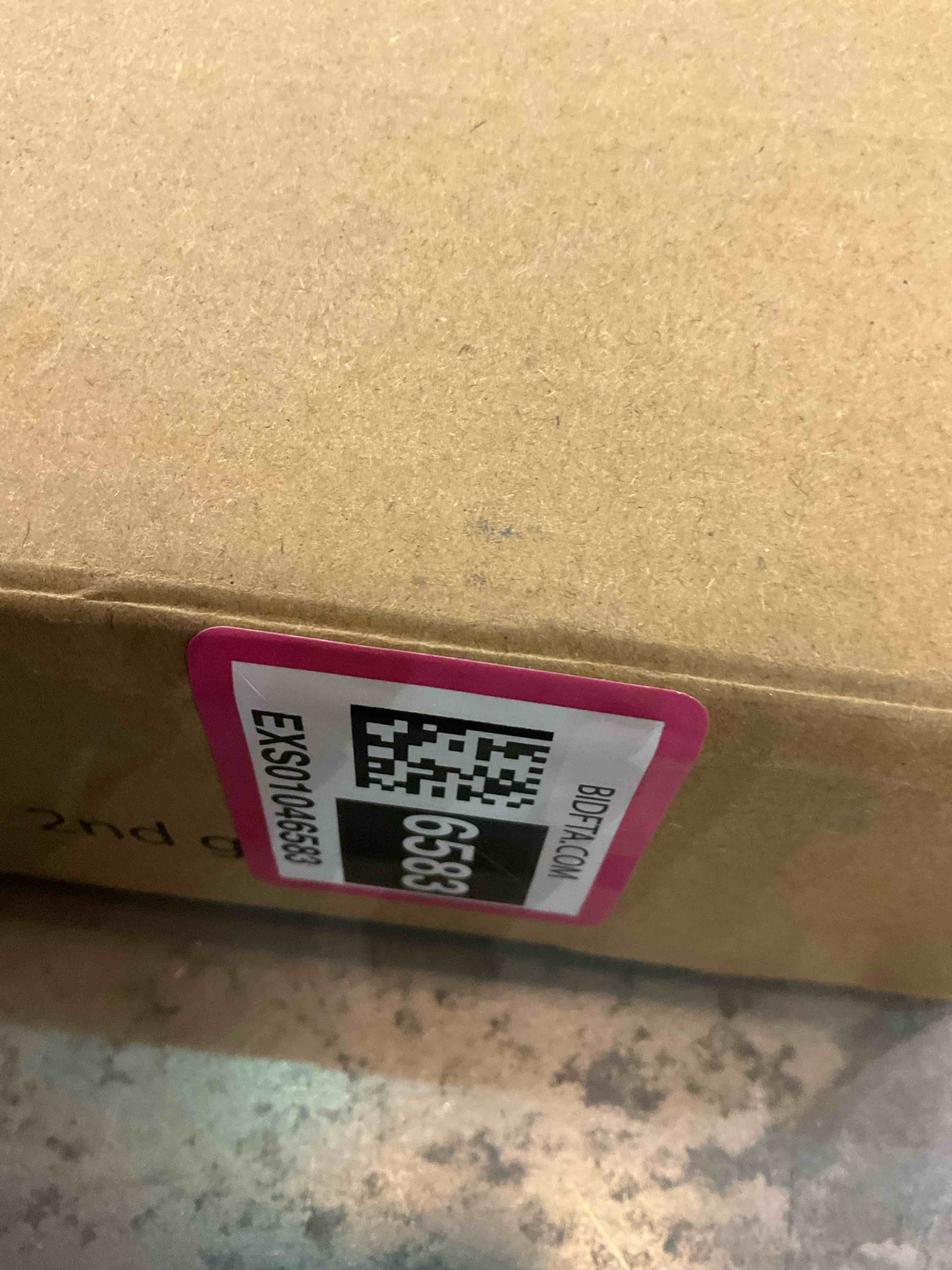 https://s3.amazonaws.com/lotting-images-prod/BargainHunt/EXS01046583_1707925600817.jpeg