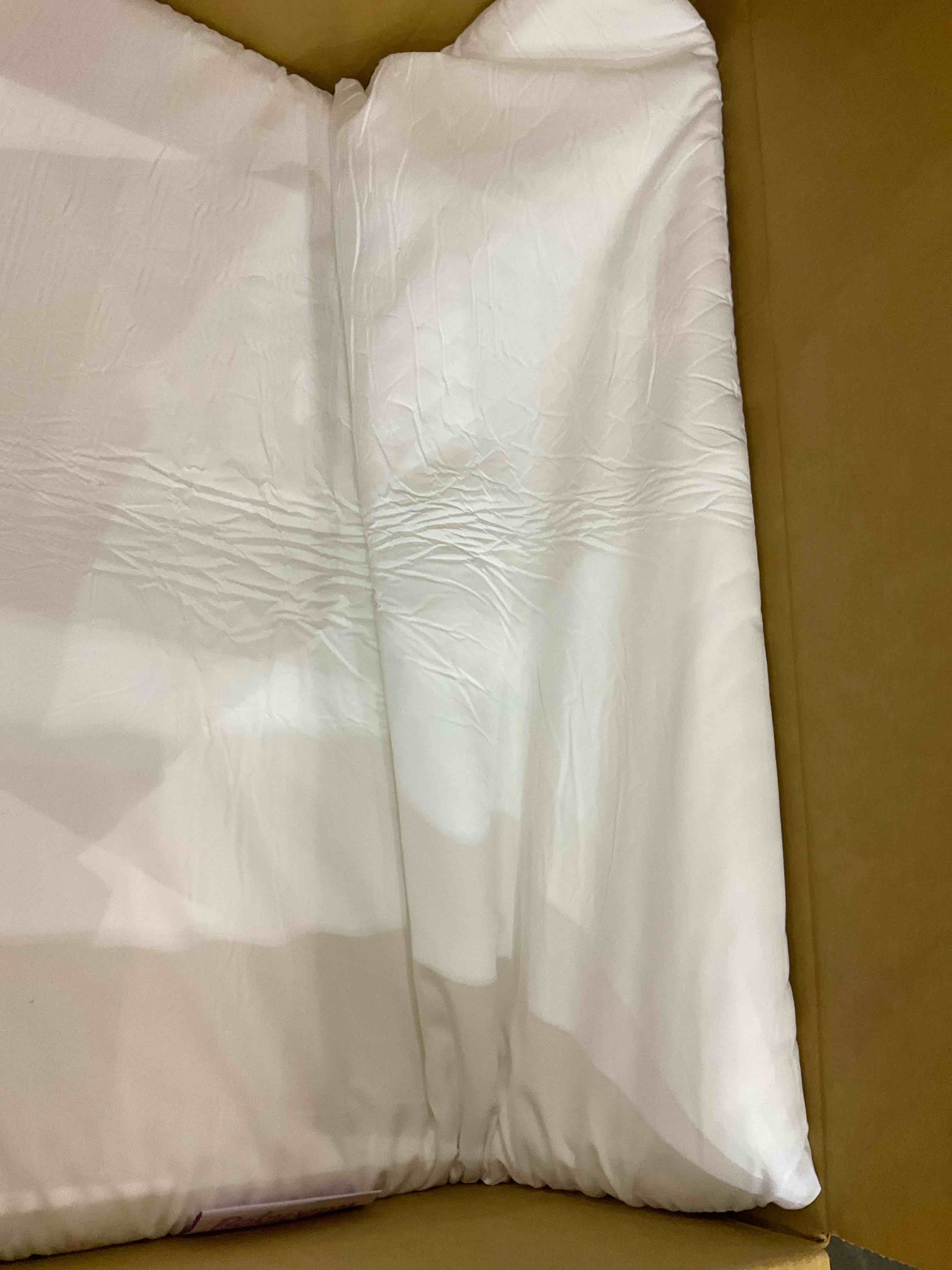 https://s3.amazonaws.com/lotting-images-prod/BargainHunt/EXS01046820_1708094814738.jpeg