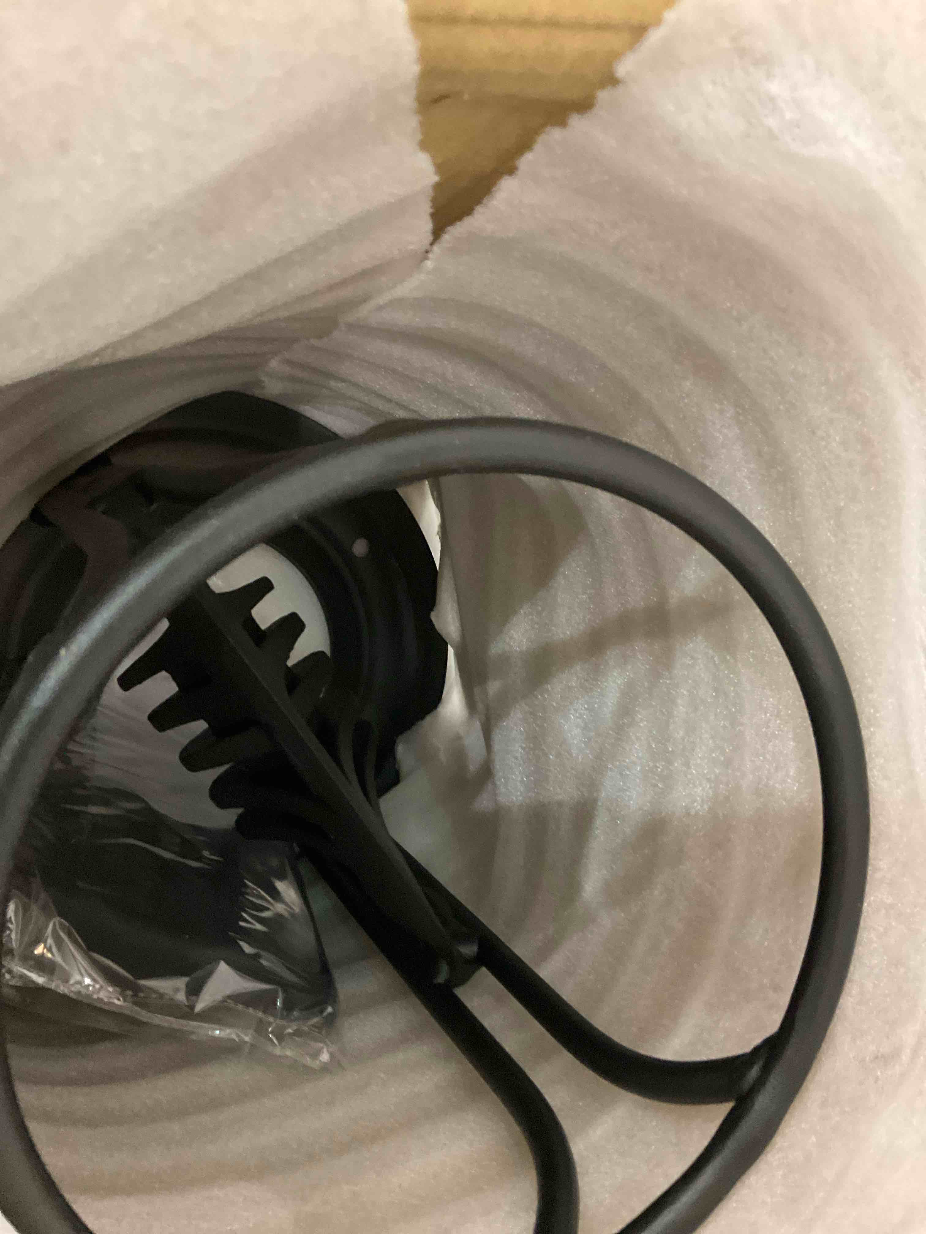 https://s3.amazonaws.com/lotting-images-prod/BargainHunt/EXS01046901_1708108741419.jpeg