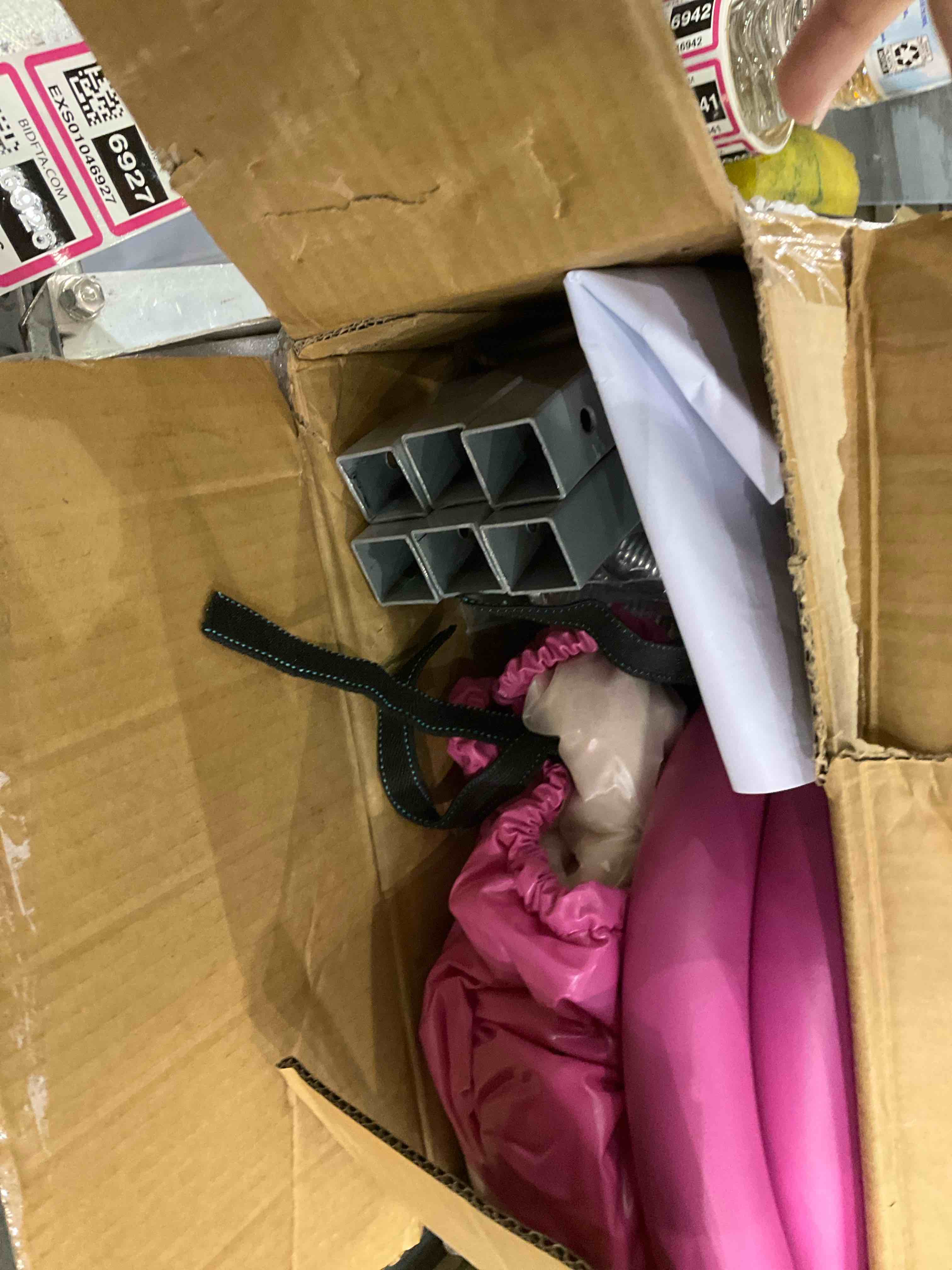 https://s3.amazonaws.com/lotting-images-prod/BargainHunt/EXS01046924_1708344973713.jpeg