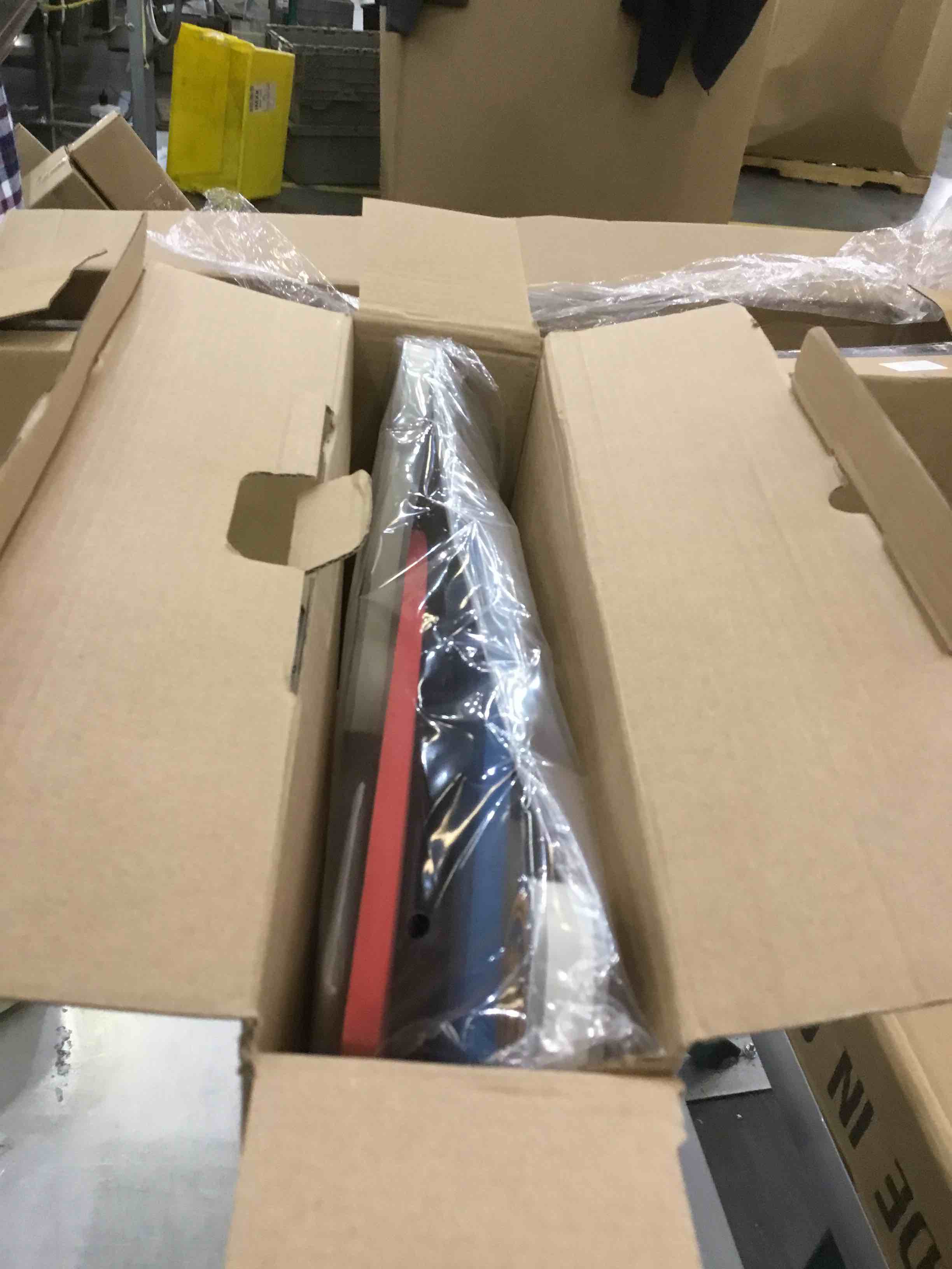 https://s3.amazonaws.com/lotting-images-prod/BargainHunt/EXS01047146_1707410424298.jpeg