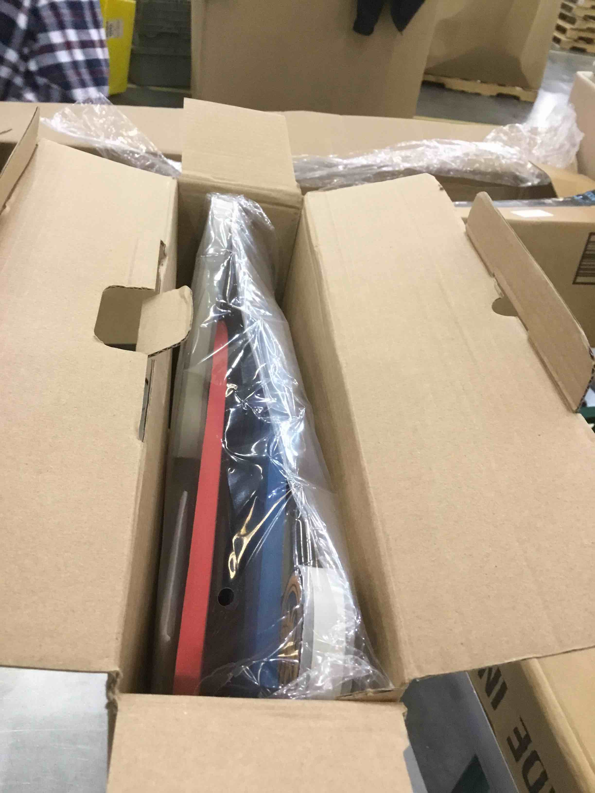 https://s3.amazonaws.com/lotting-images-prod/BargainHunt/EXS01047146_1707410425319.jpeg