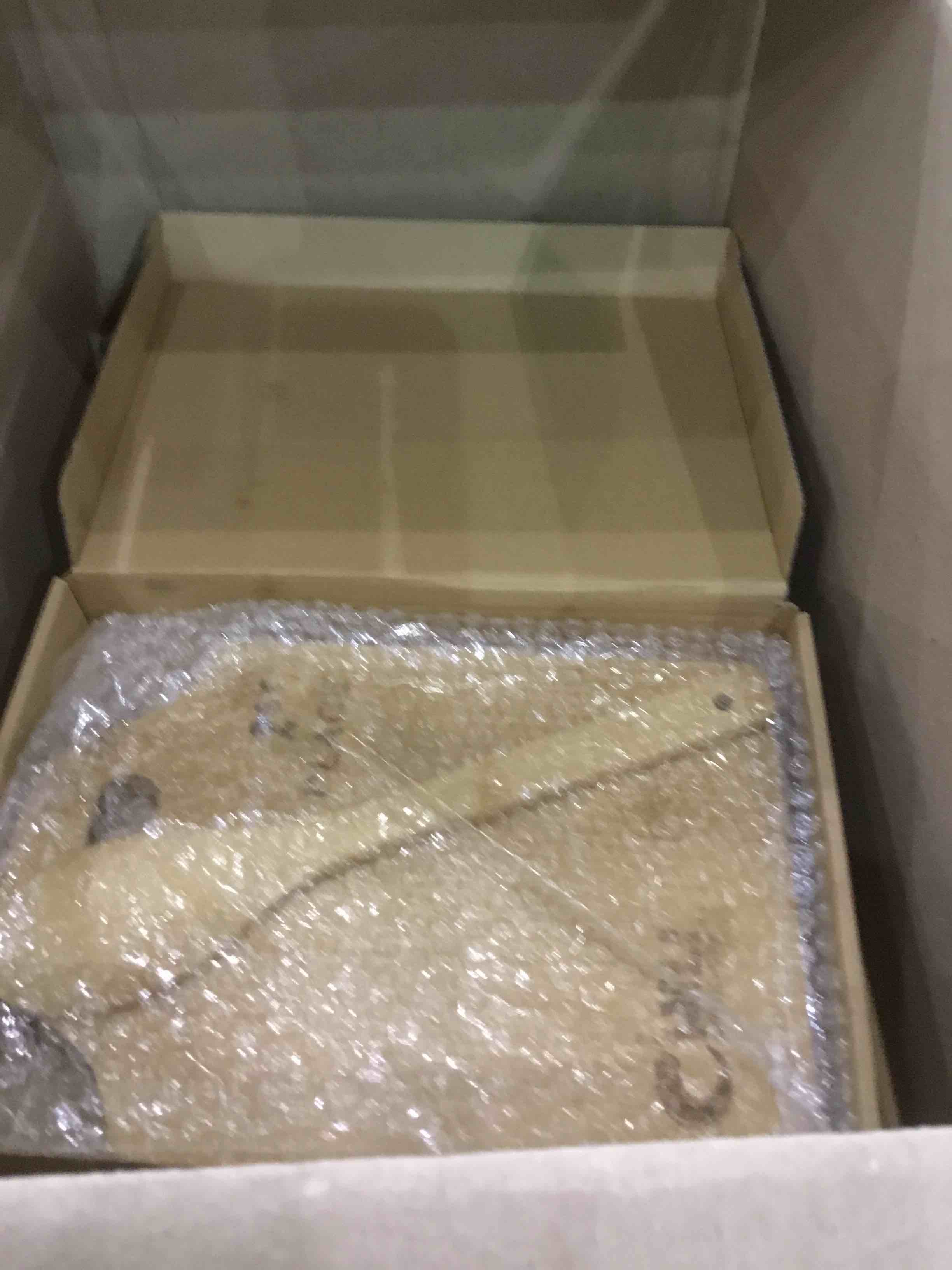 https://s3.amazonaws.com/lotting-images-prod/BargainHunt/EXS01047267_1707490563605.jpeg