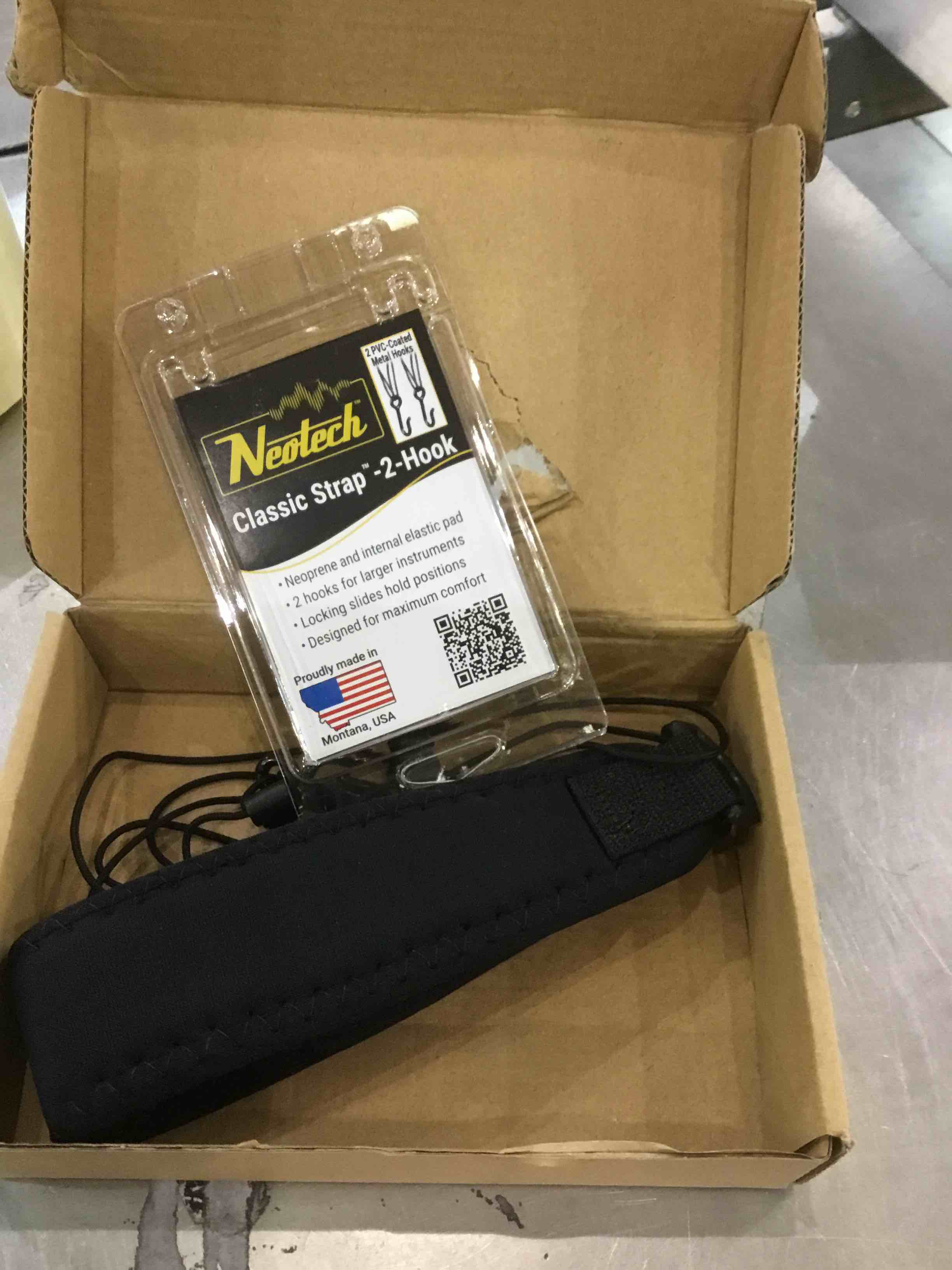 https://s3.amazonaws.com/lotting-images-prod/BargainHunt/EXS01047338_1707504304486.jpeg