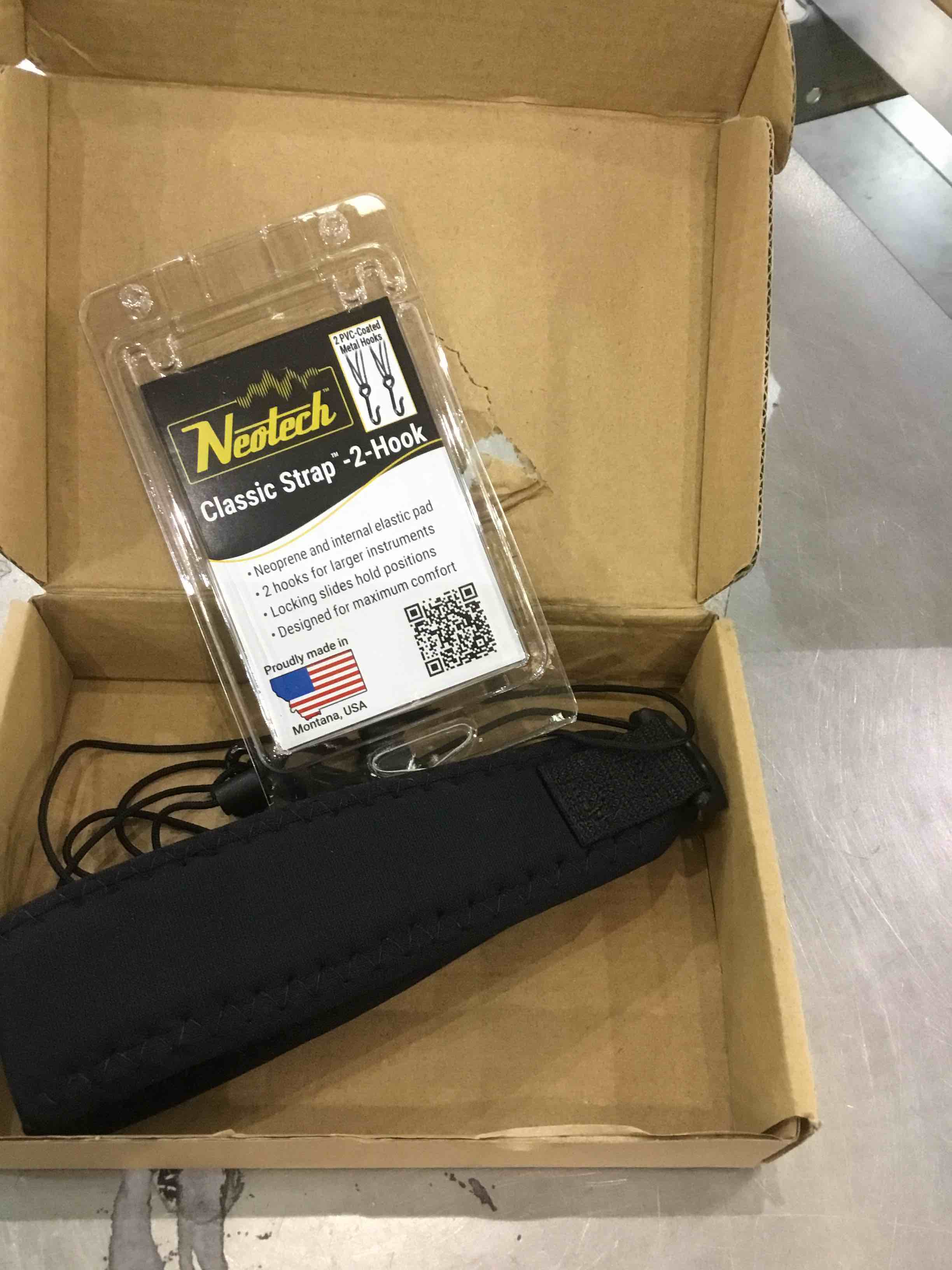 https://s3.amazonaws.com/lotting-images-prod/BargainHunt/EXS01047338_1707504305636.jpeg