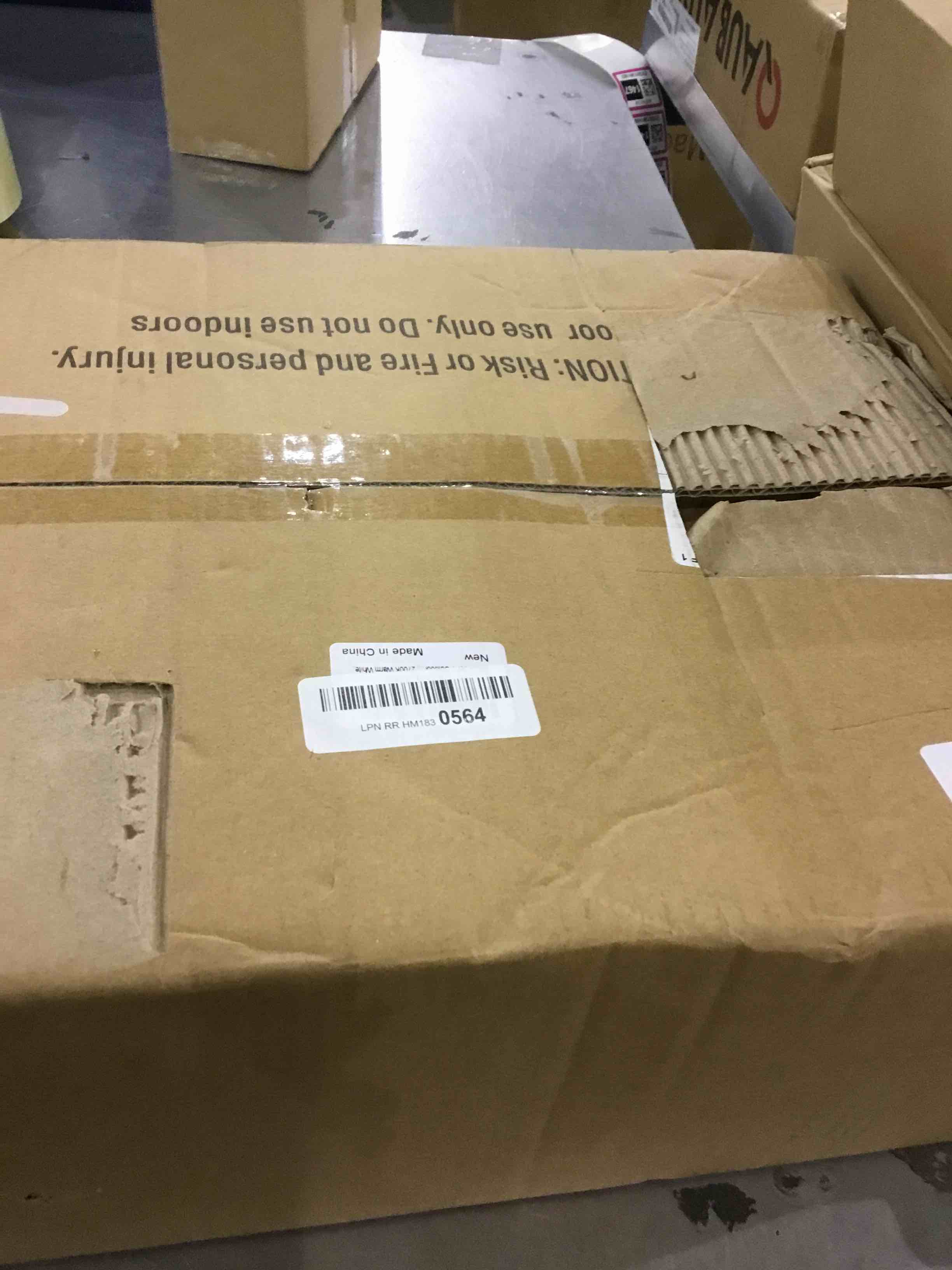 https://s3.amazonaws.com/lotting-images-prod/BargainHunt/EXS01047351_1707507669795.jpeg