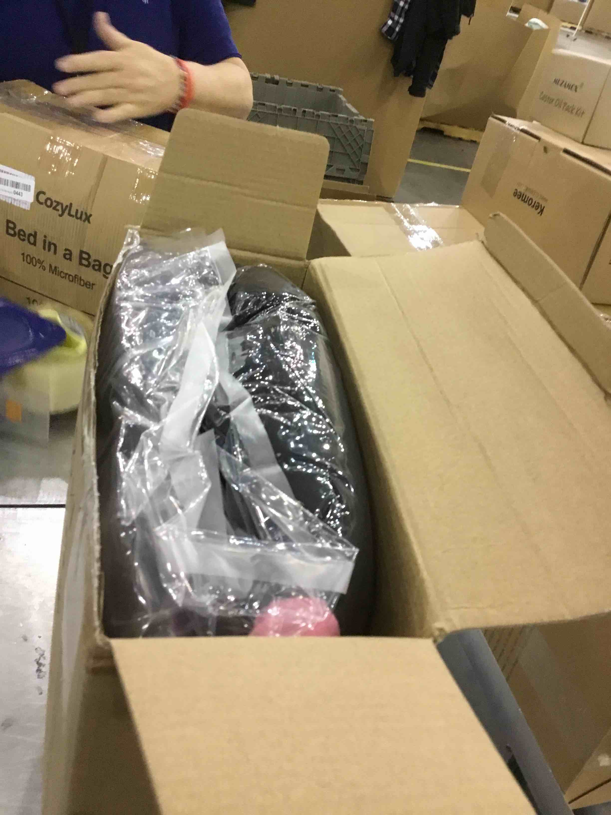 https://s3.amazonaws.com/lotting-images-prod/BargainHunt/EXS01047356_1707508281765.jpeg
