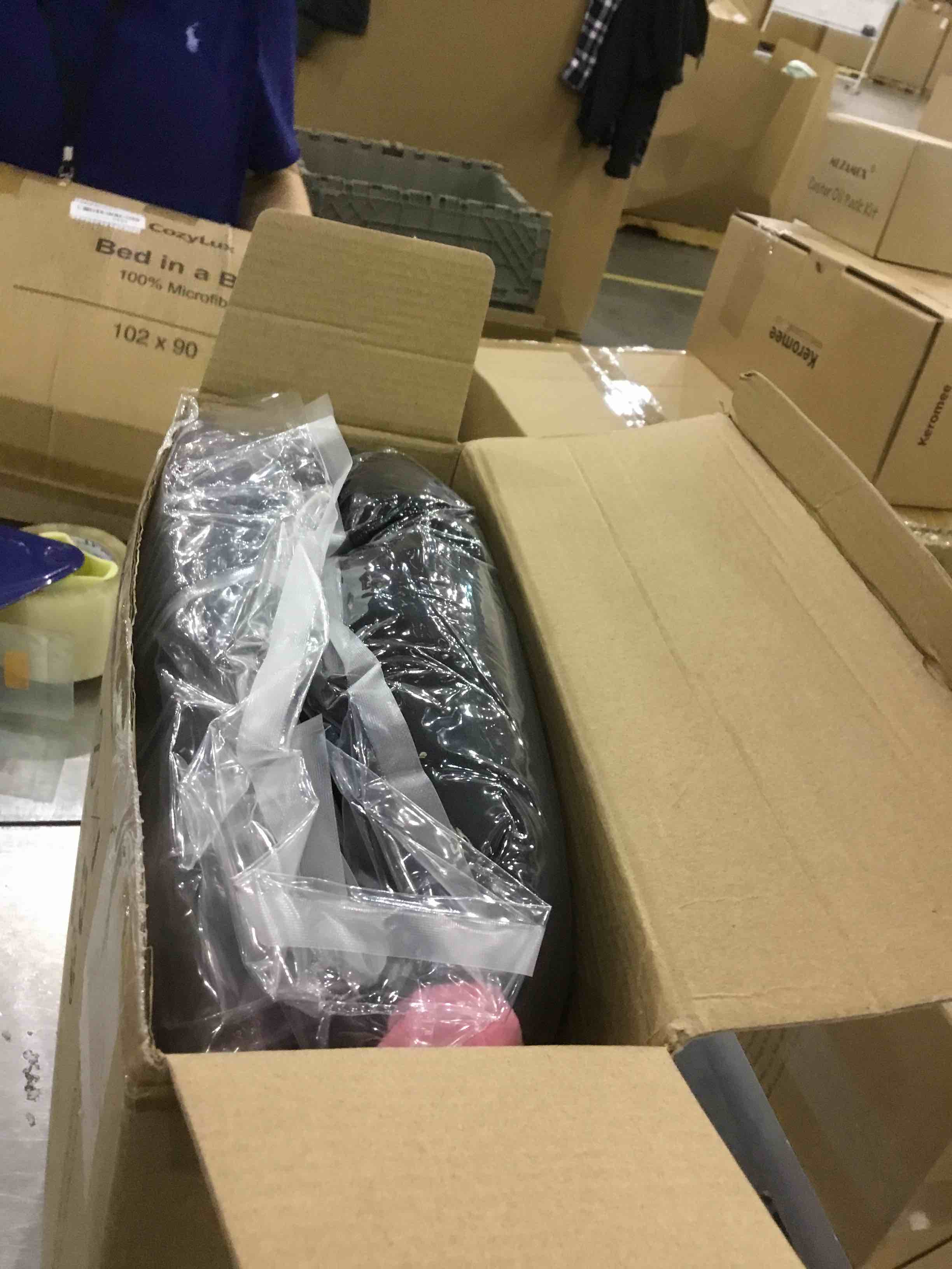 https://s3.amazonaws.com/lotting-images-prod/BargainHunt/EXS01047356_1707508282846.jpeg