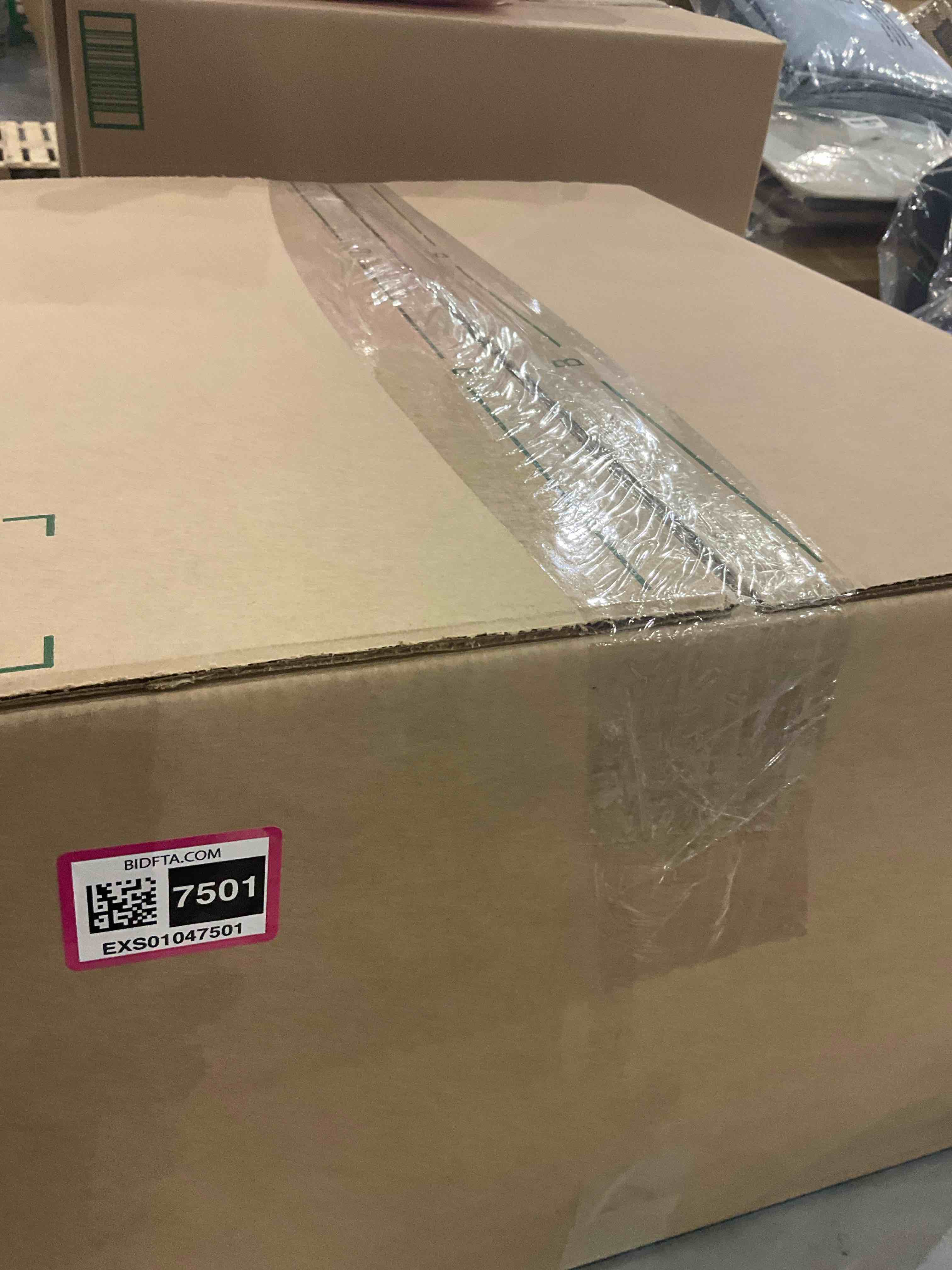 https://s3.amazonaws.com/lotting-images-prod/BargainHunt/EXS01047501_1707826709473.jpeg
