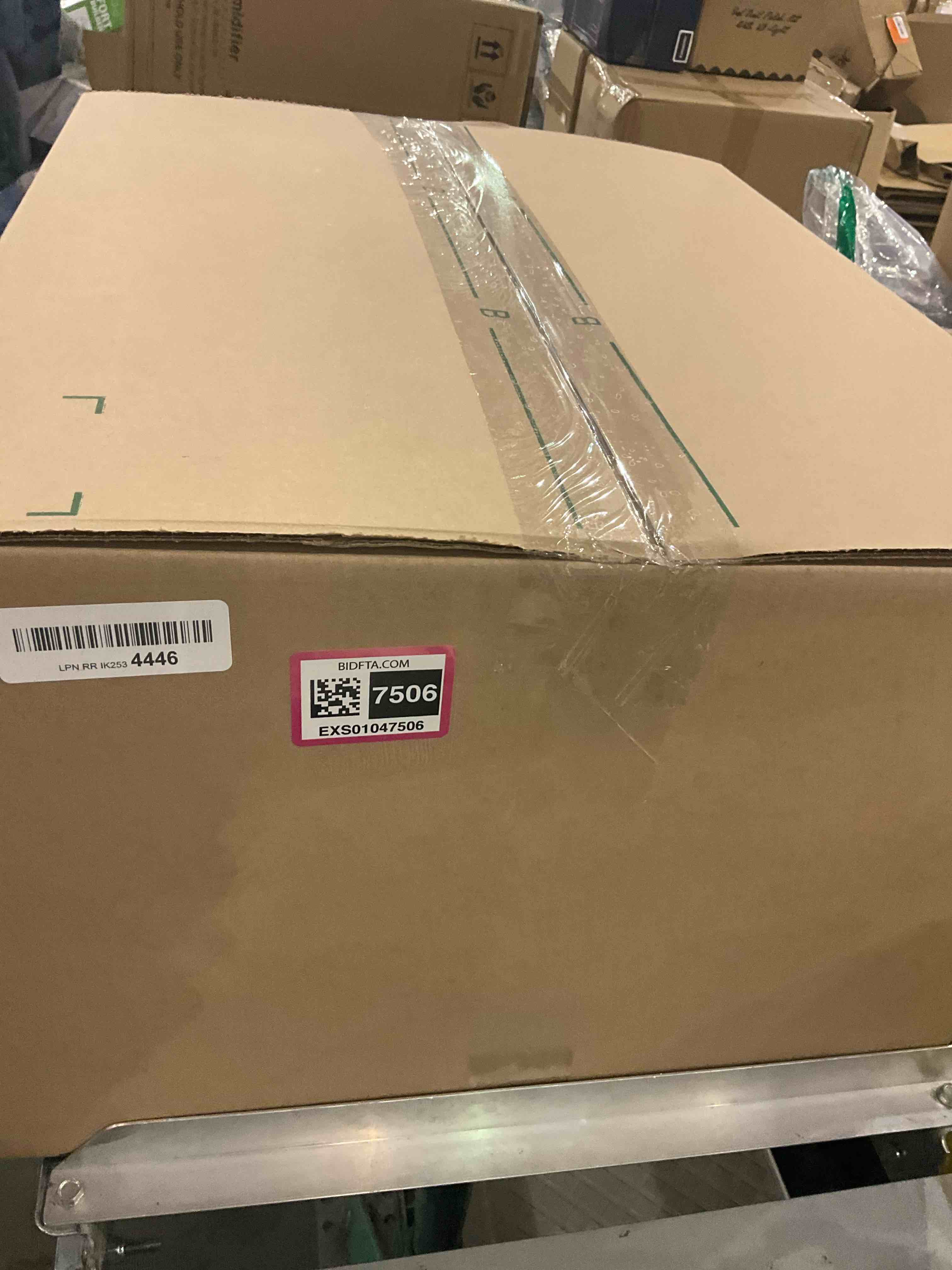 https://s3.amazonaws.com/lotting-images-prod/BargainHunt/EXS01047506_1707828123522.jpeg