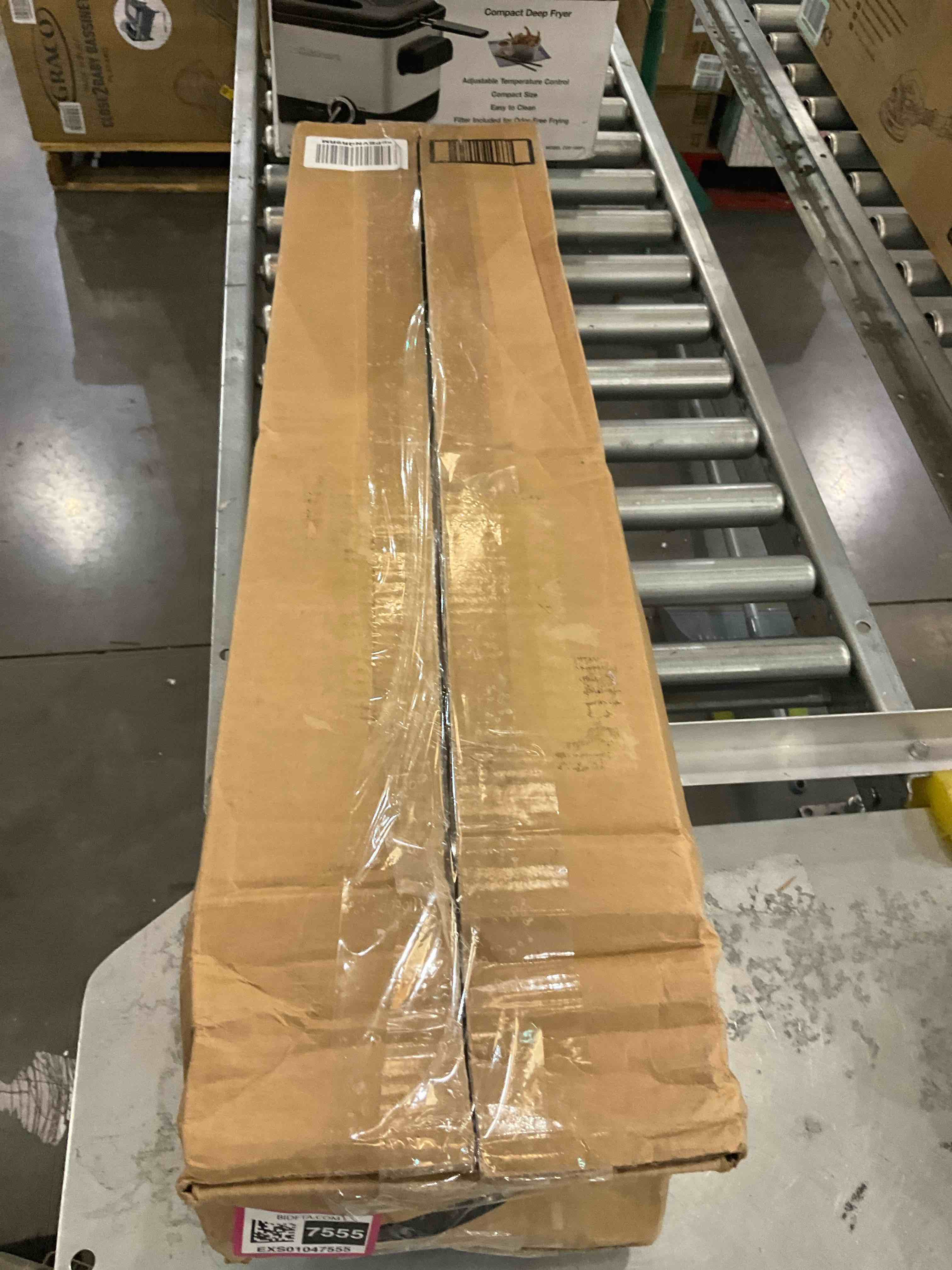 https://s3.amazonaws.com/lotting-images-prod/BargainHunt/EXS01047555_1707840190972.jpeg