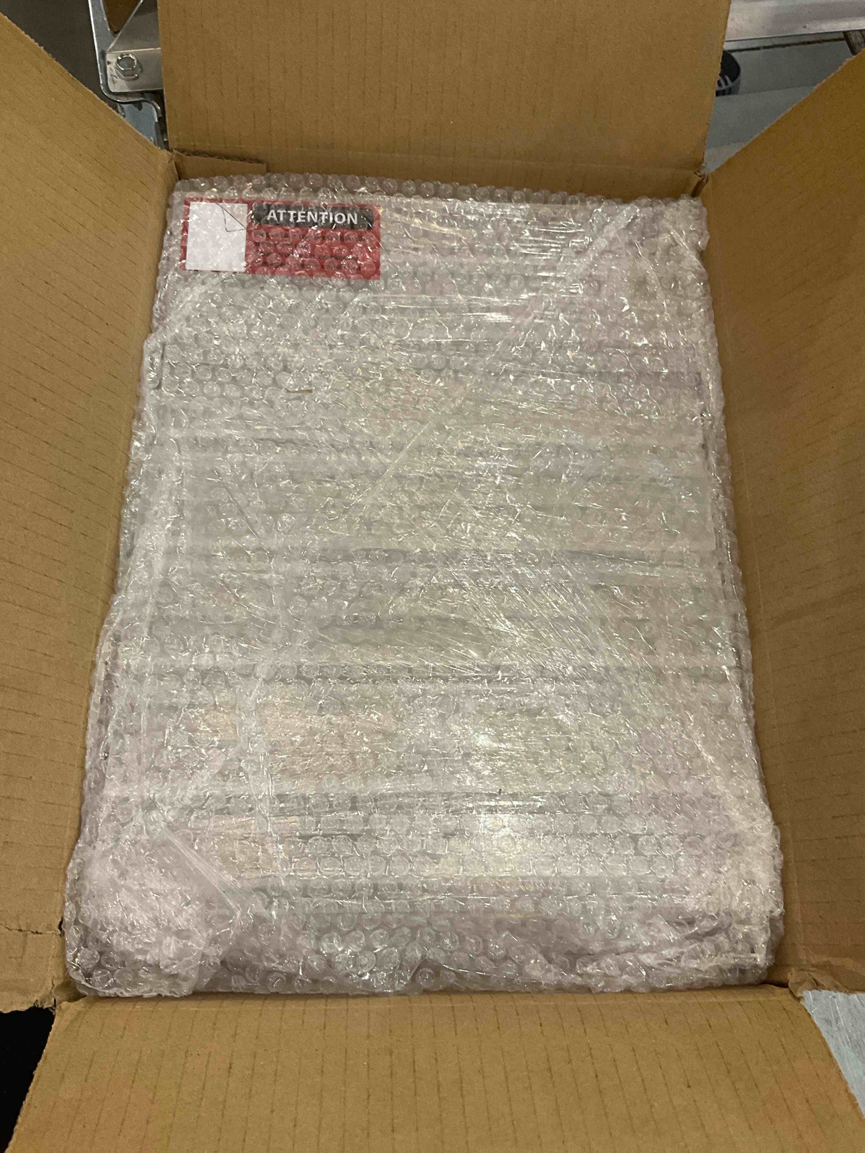 https://s3.amazonaws.com/lotting-images-prod/BargainHunt/EXS01047624_1707853239253.jpeg