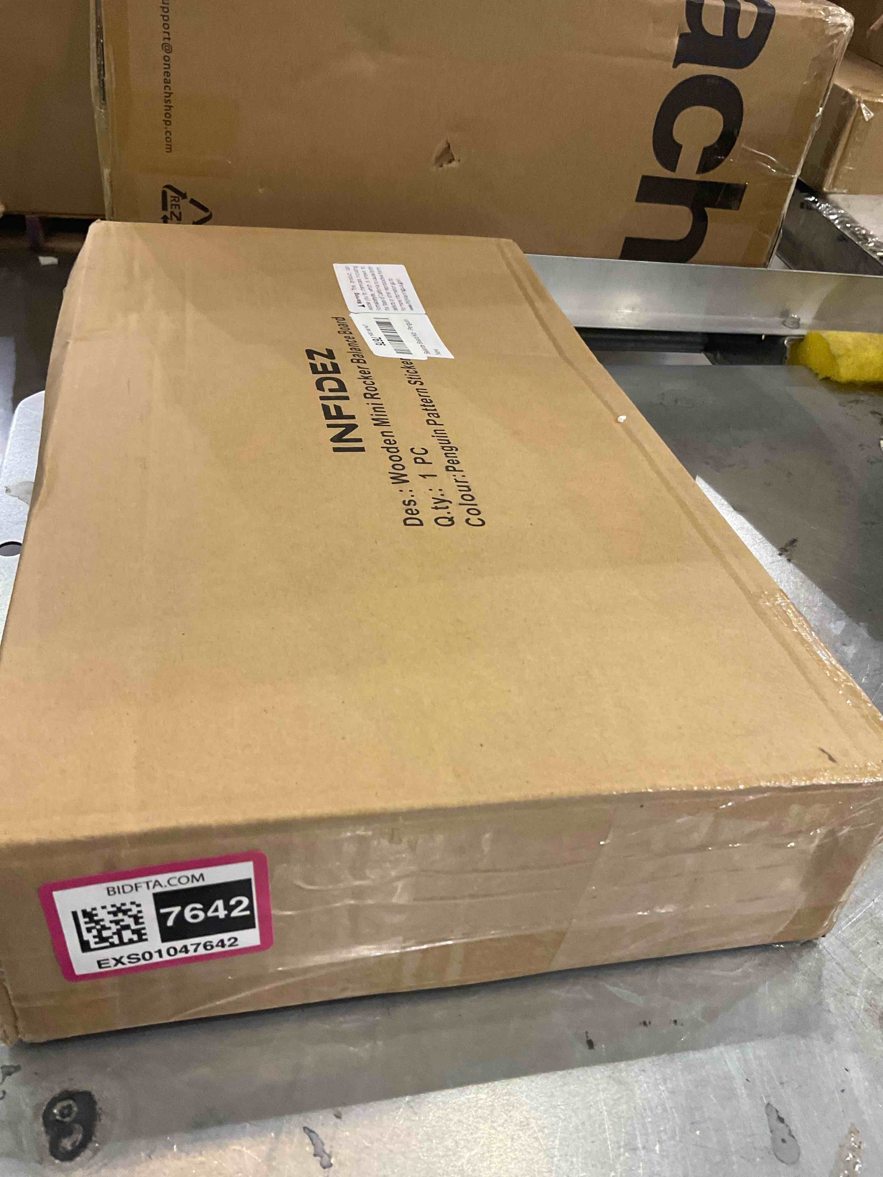https://s3.amazonaws.com/lotting-images-prod/BargainHunt/EXS01047642_1707855031895.jpeg