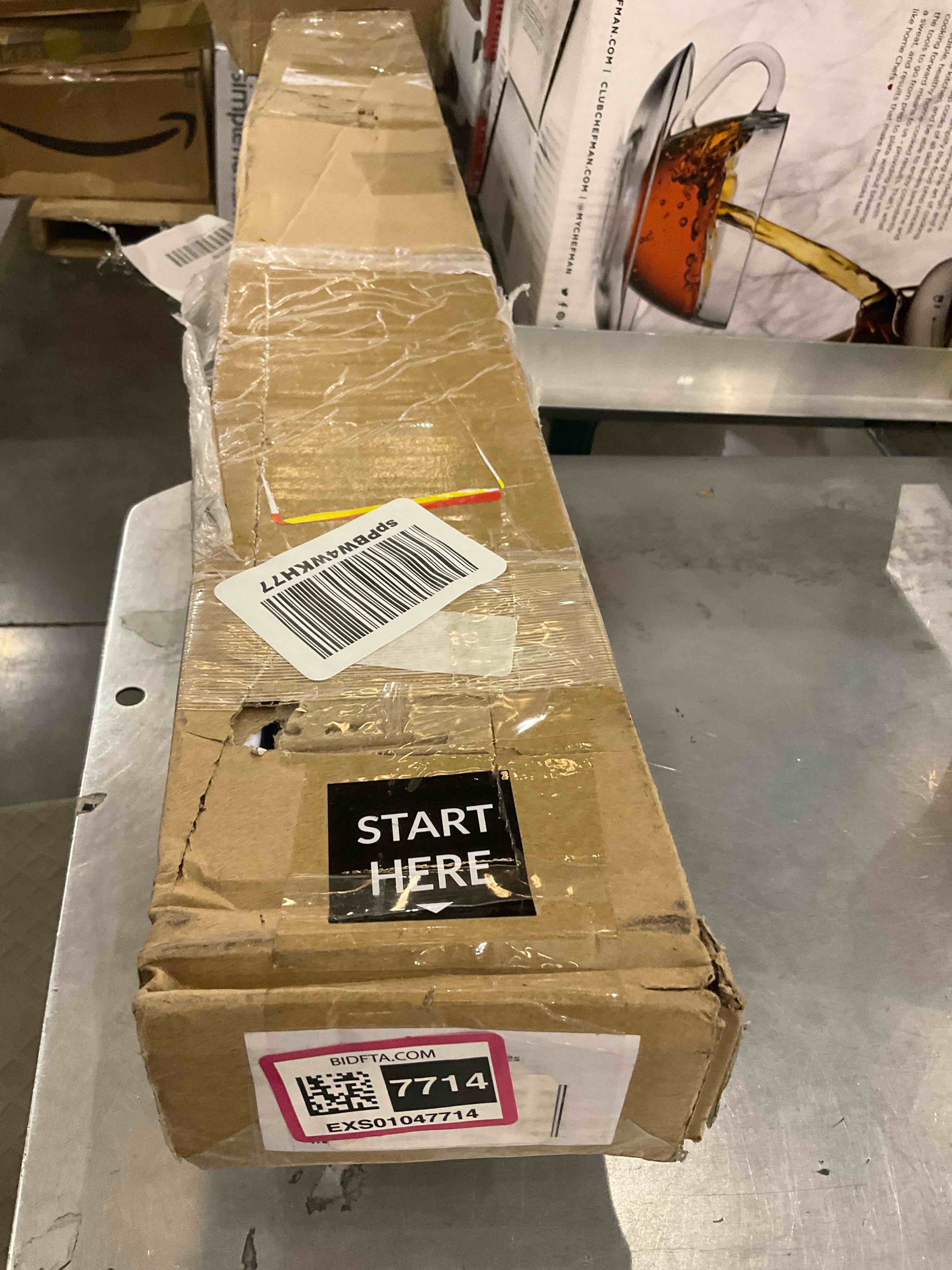 https://s3.amazonaws.com/lotting-images-prod/BargainHunt/EXS01047714_1707923563060.jpeg