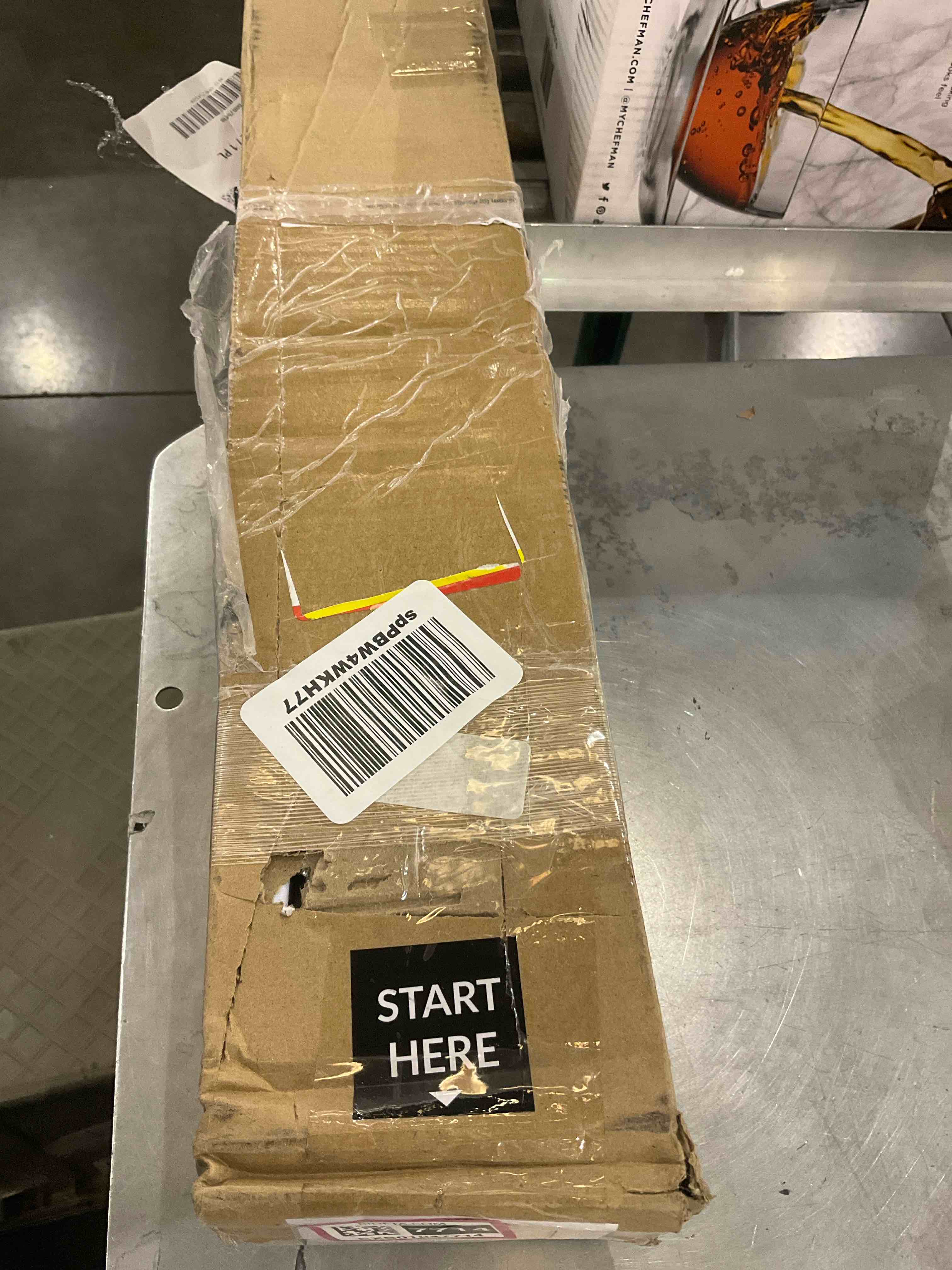 https://s3.amazonaws.com/lotting-images-prod/BargainHunt/EXS01047714_1707923564518.jpeg