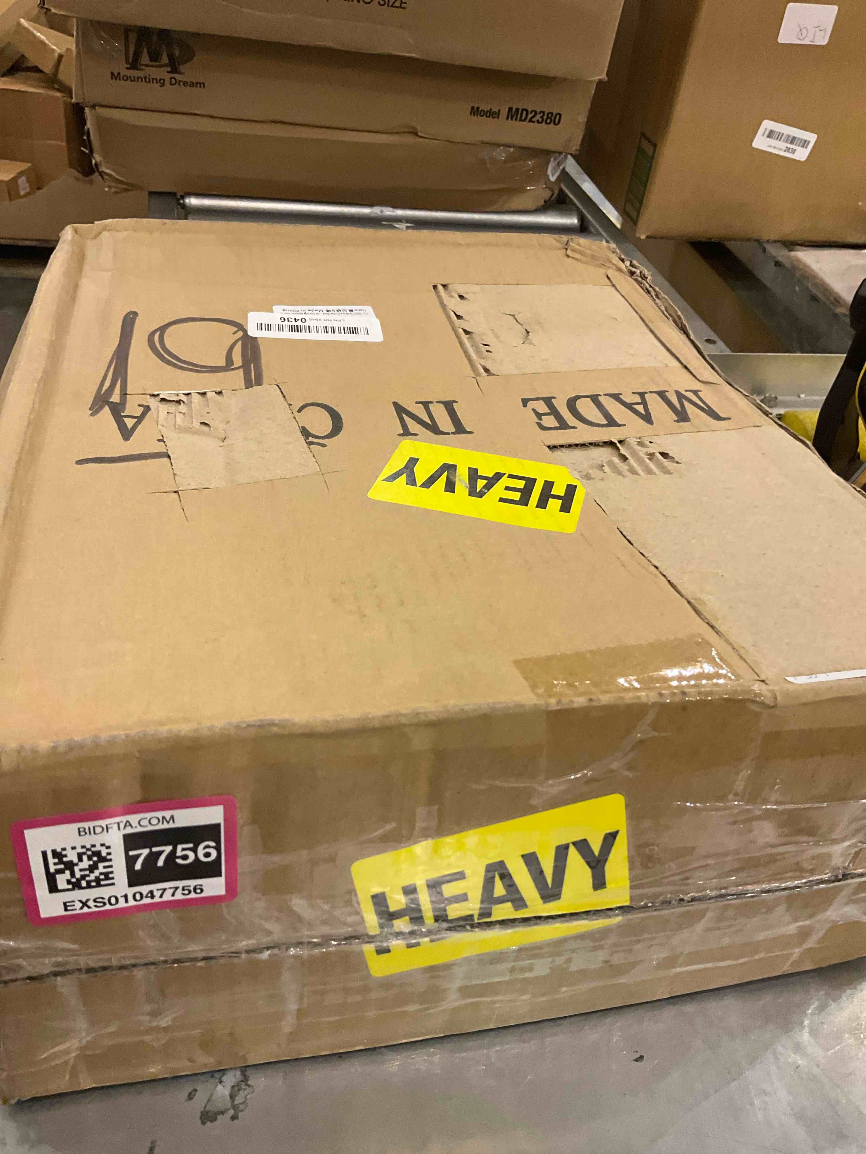 https://s3.amazonaws.com/lotting-images-prod/BargainHunt/EXS01047756_1707933692485.jpeg