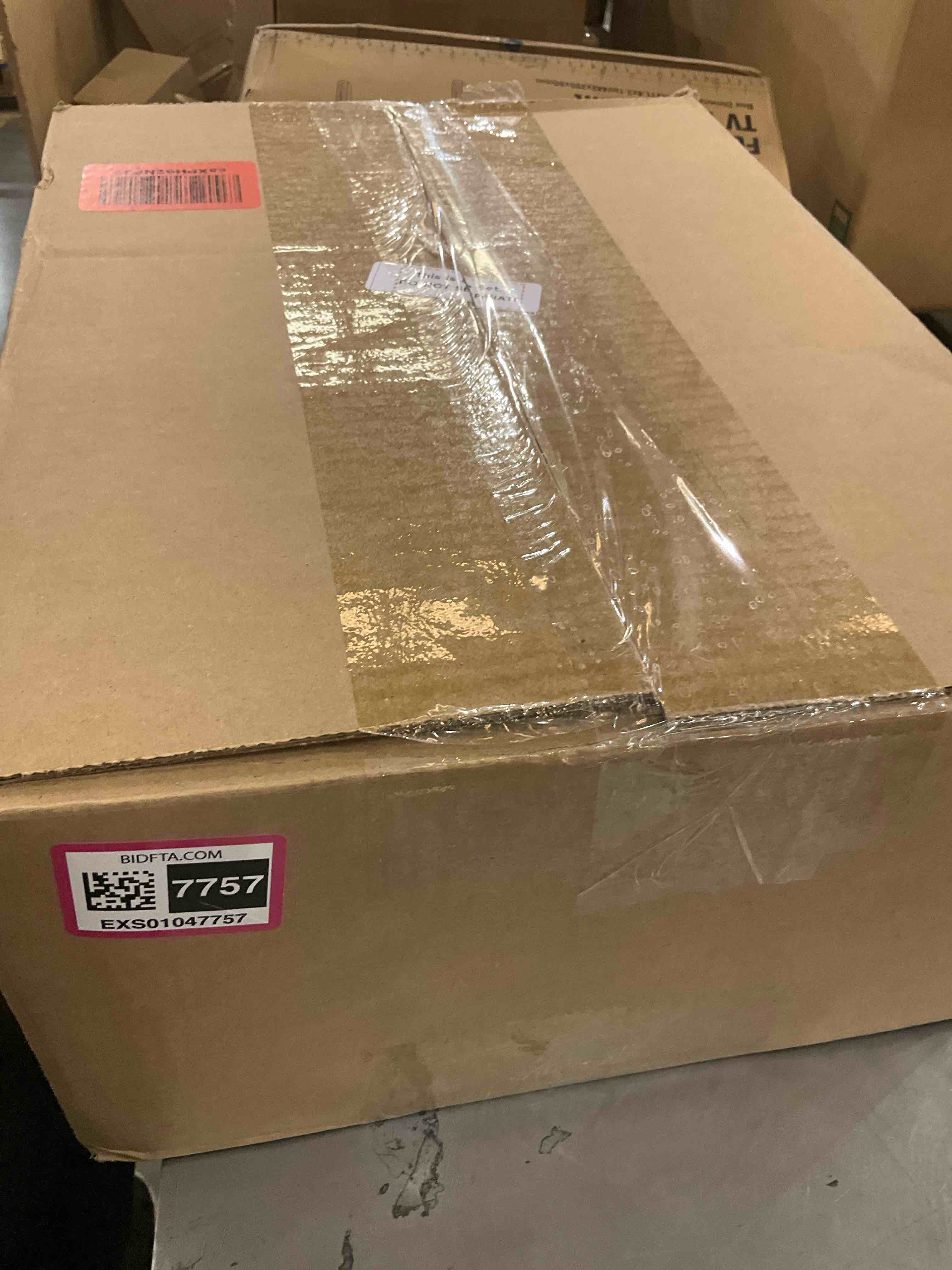 https://s3.amazonaws.com/lotting-images-prod/BargainHunt/EXS01047757_1707933828764.jpeg