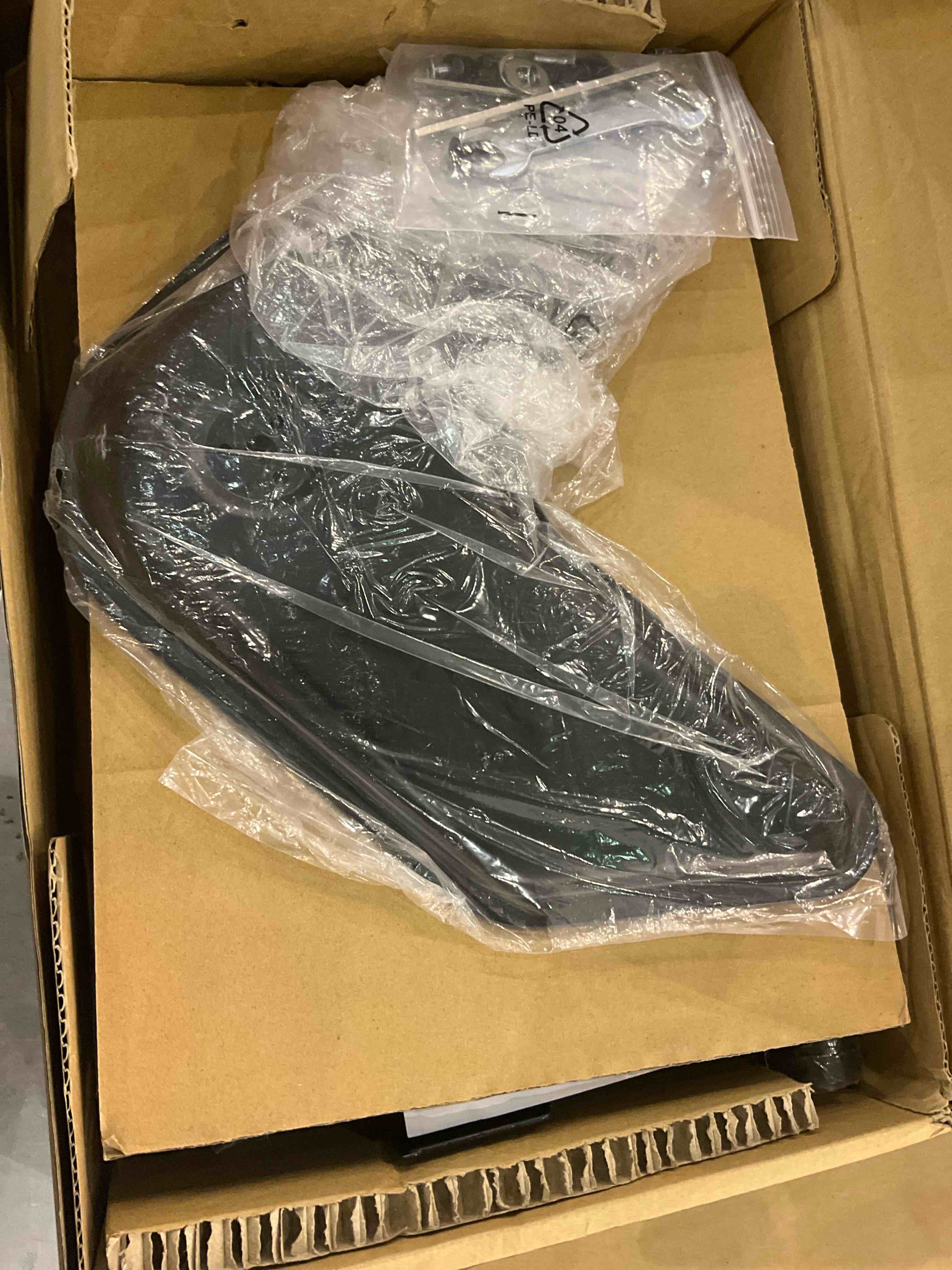 https://s3.amazonaws.com/lotting-images-prod/BargainHunt/EXS01047778_1708000031982.jpeg