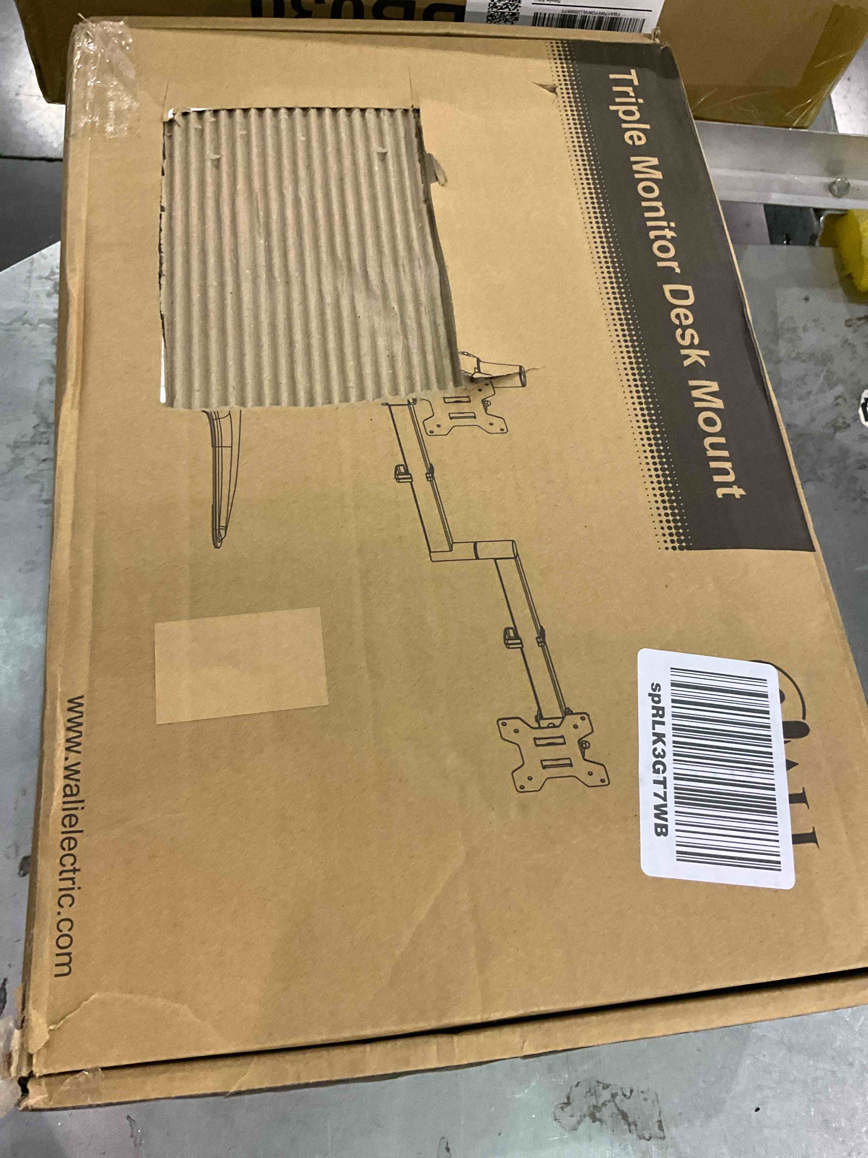 https://s3.amazonaws.com/lotting-images-prod/BargainHunt/EXS01047778_1708000069408.jpeg
