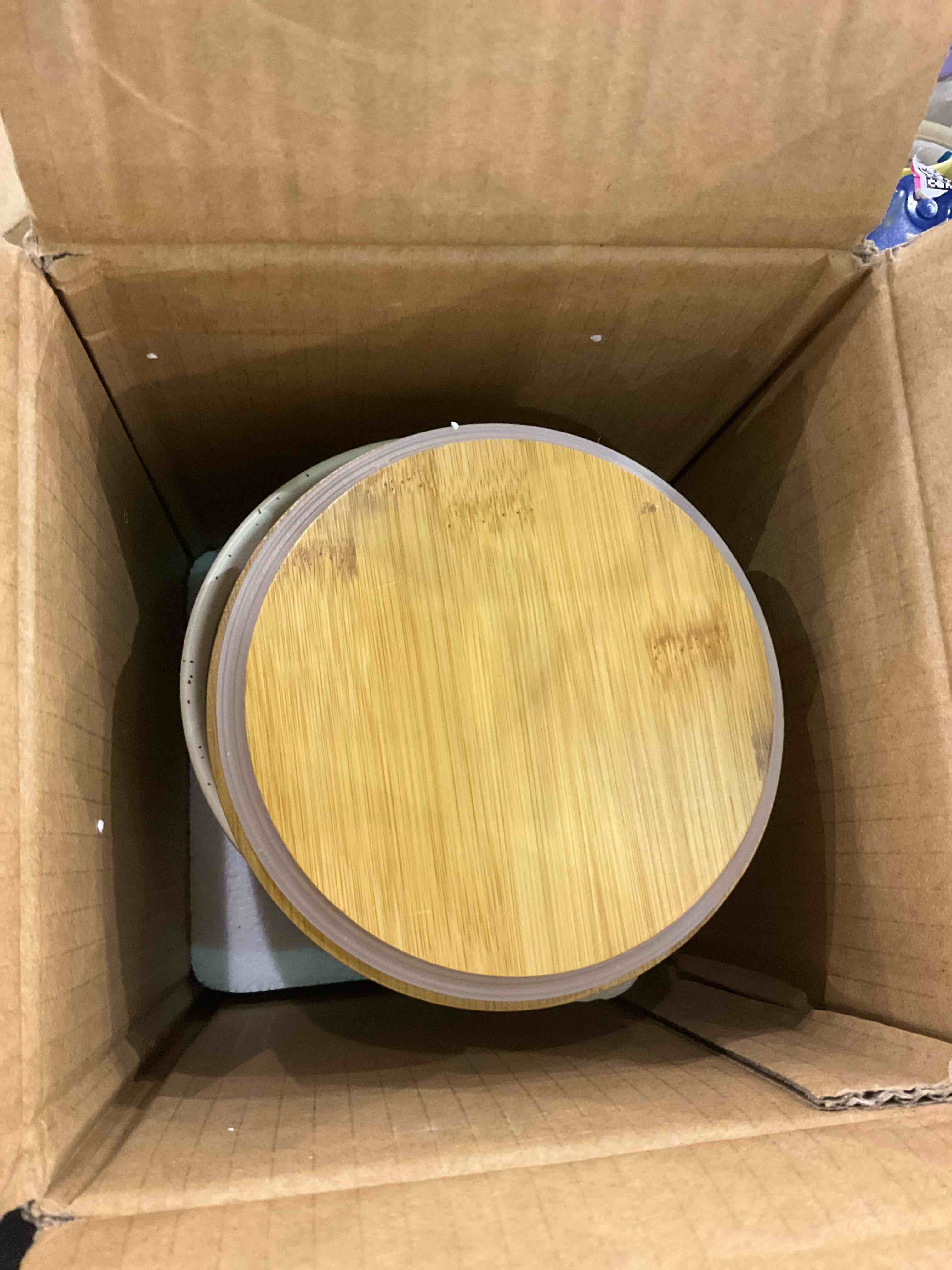 https://s3.amazonaws.com/lotting-images-prod/BargainHunt/EXS01047780_1708000262992.jpeg