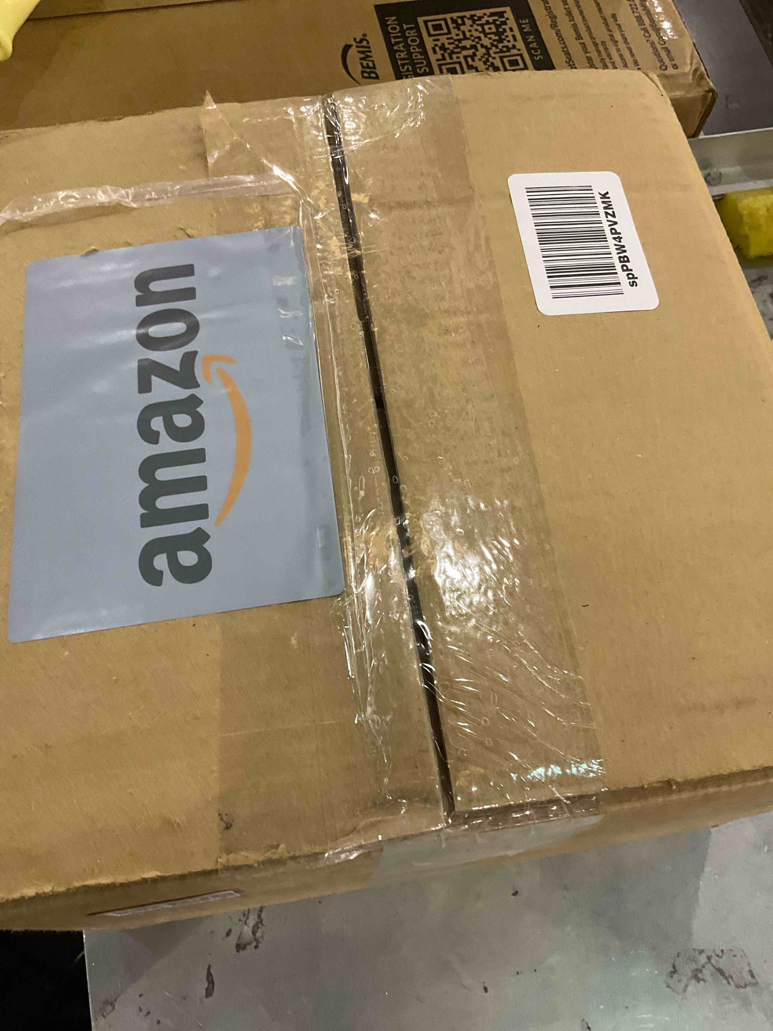 https://s3.amazonaws.com/lotting-images-prod/BargainHunt/EXS01047814_1708004975919.jpeg