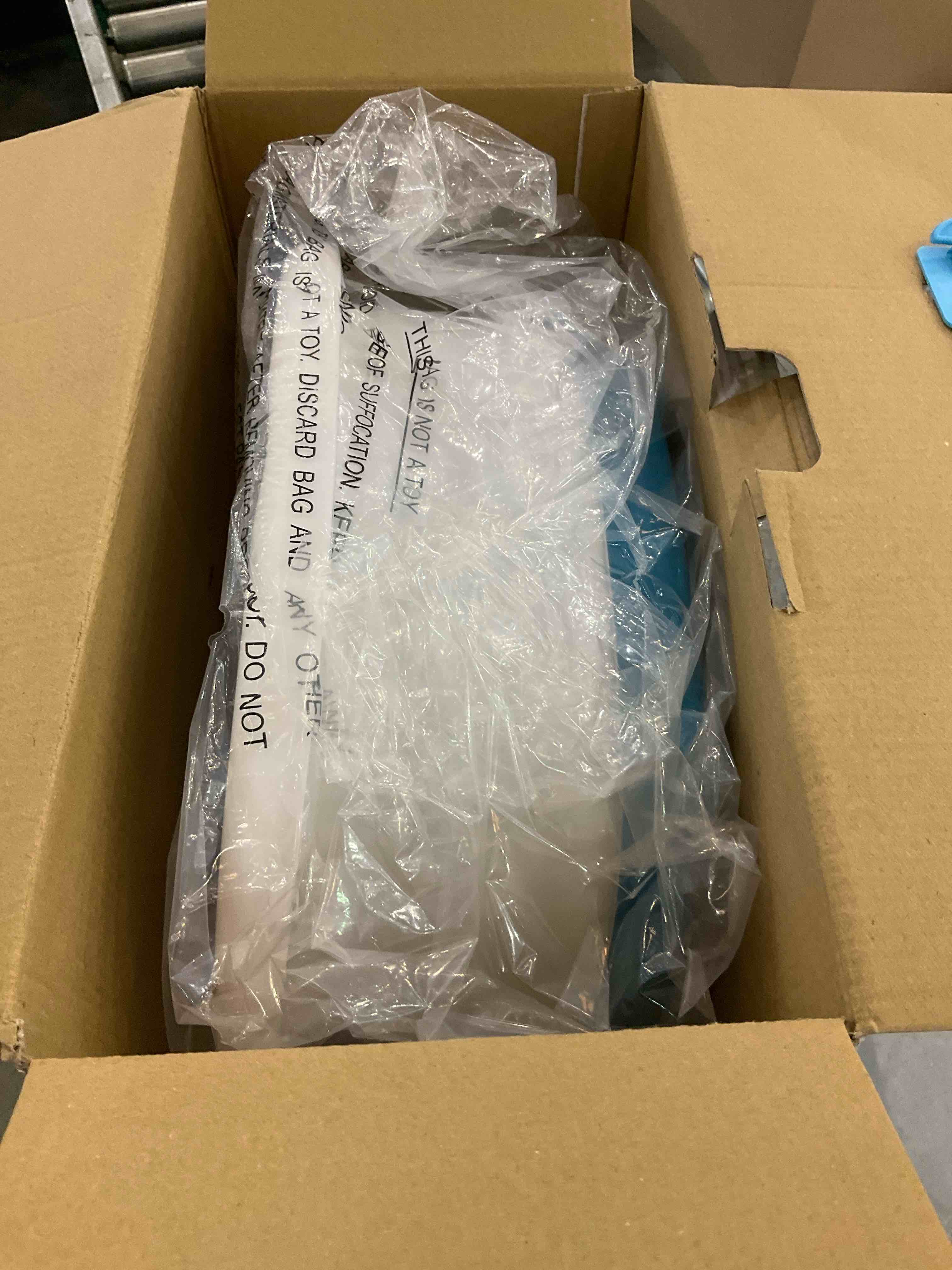 HoMedics Bubble Mate Foot Spa, Toe Touch Controlled Foot Bath with Invigorating Bubbles and Splash Proof, Raised Massage nodes and Removable Pumice Stone