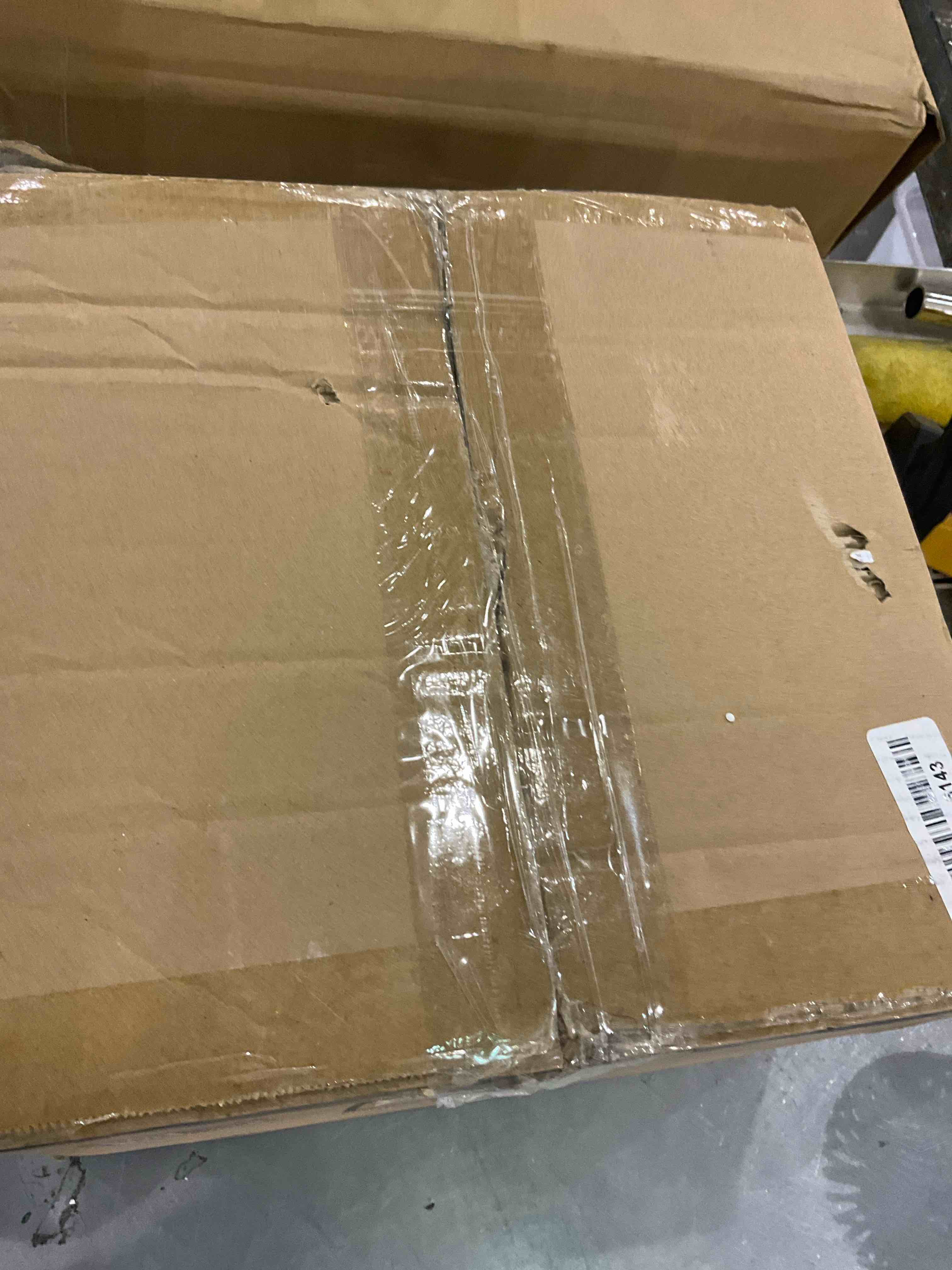 https://s3.amazonaws.com/lotting-images-prod/BargainHunt/EXS01047890_1708089002249.jpeg
