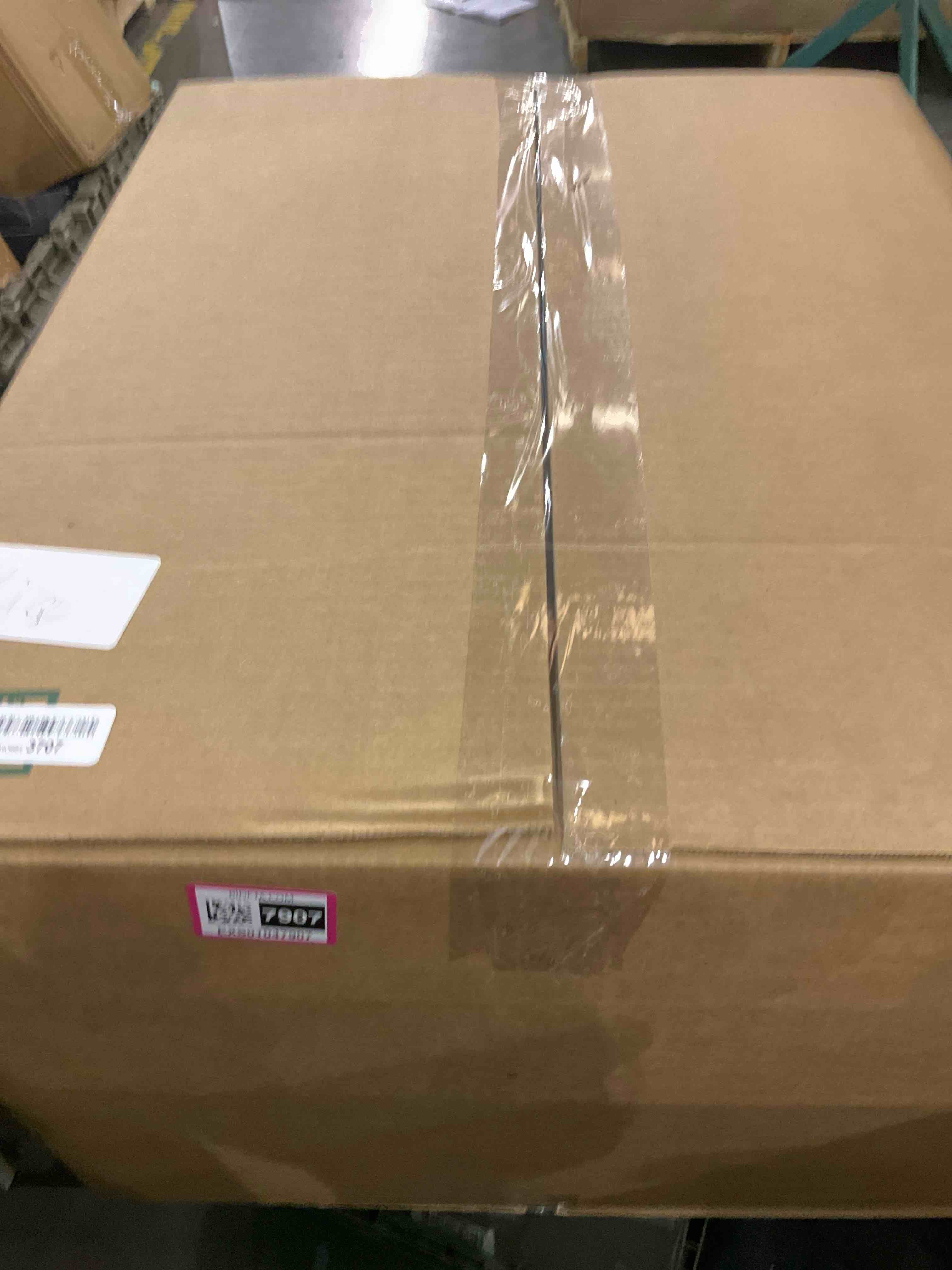 https://s3.amazonaws.com/lotting-images-prod/BargainHunt/EXS01047907_1708090888796.jpeg