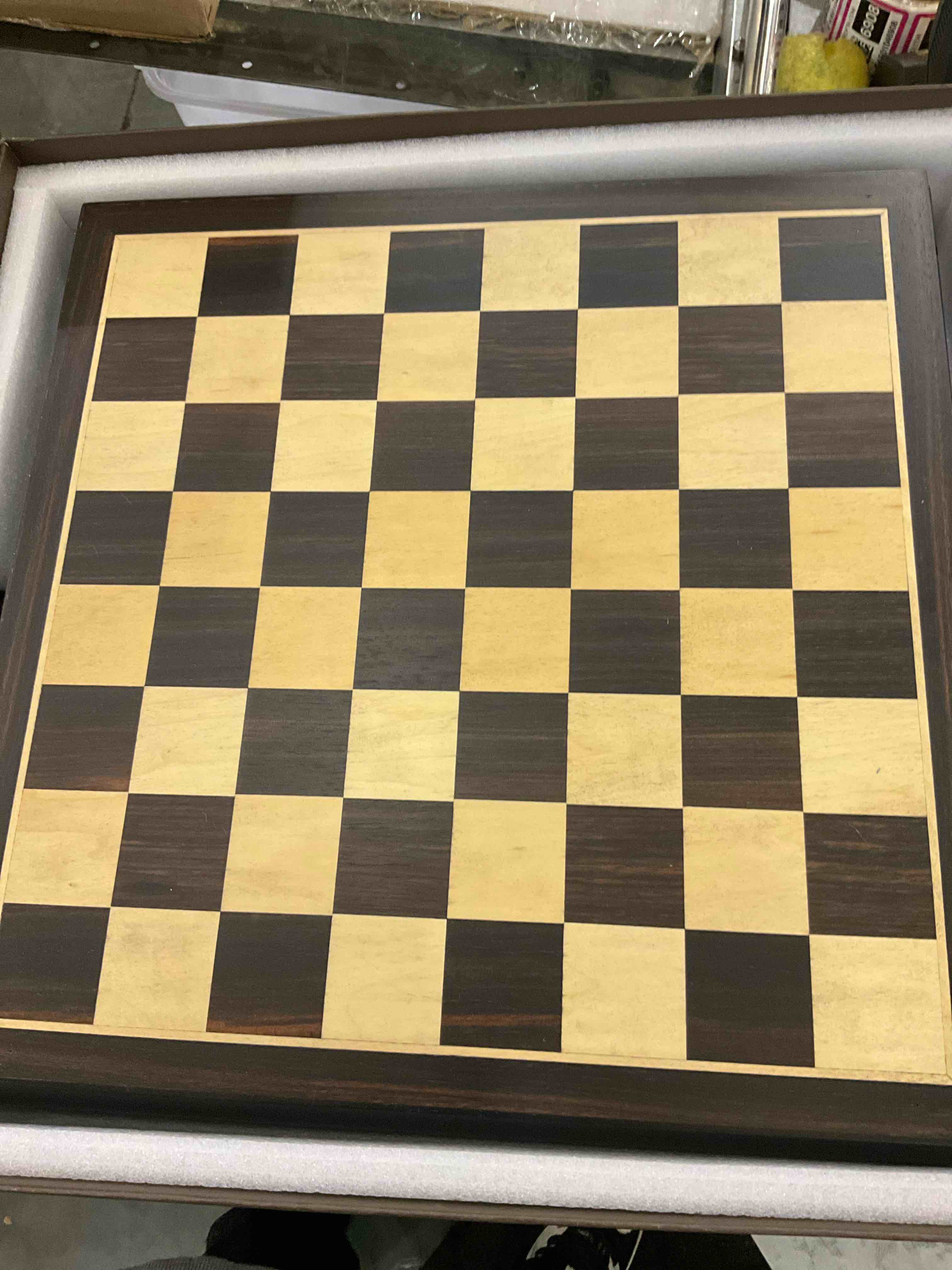 https://s3.amazonaws.com/lotting-images-prod/BargainHunt/EXS01047972_1708107495639.jpeg