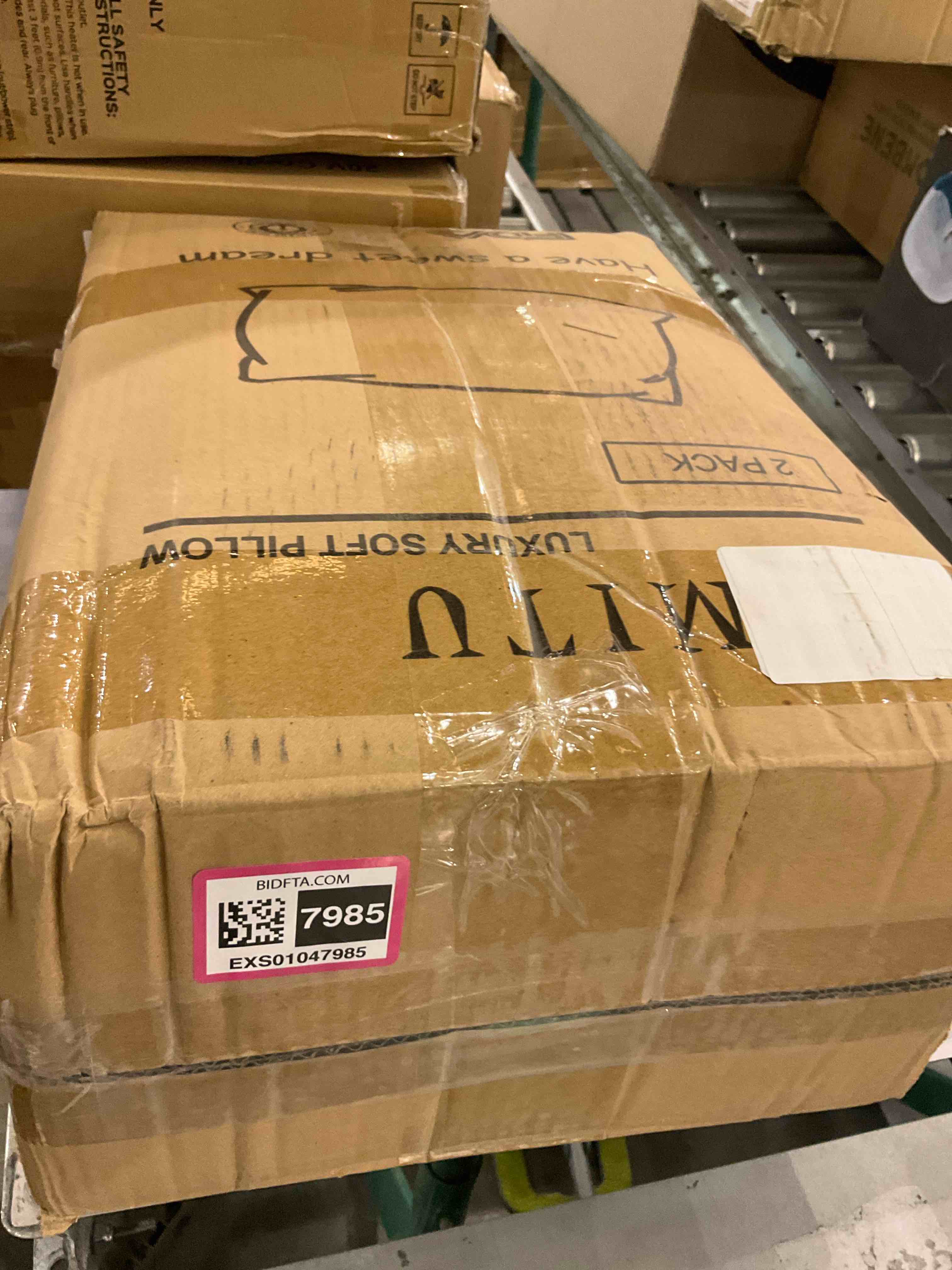 https://s3.amazonaws.com/lotting-images-prod/BargainHunt/EXS01047985_1708109801724.jpeg