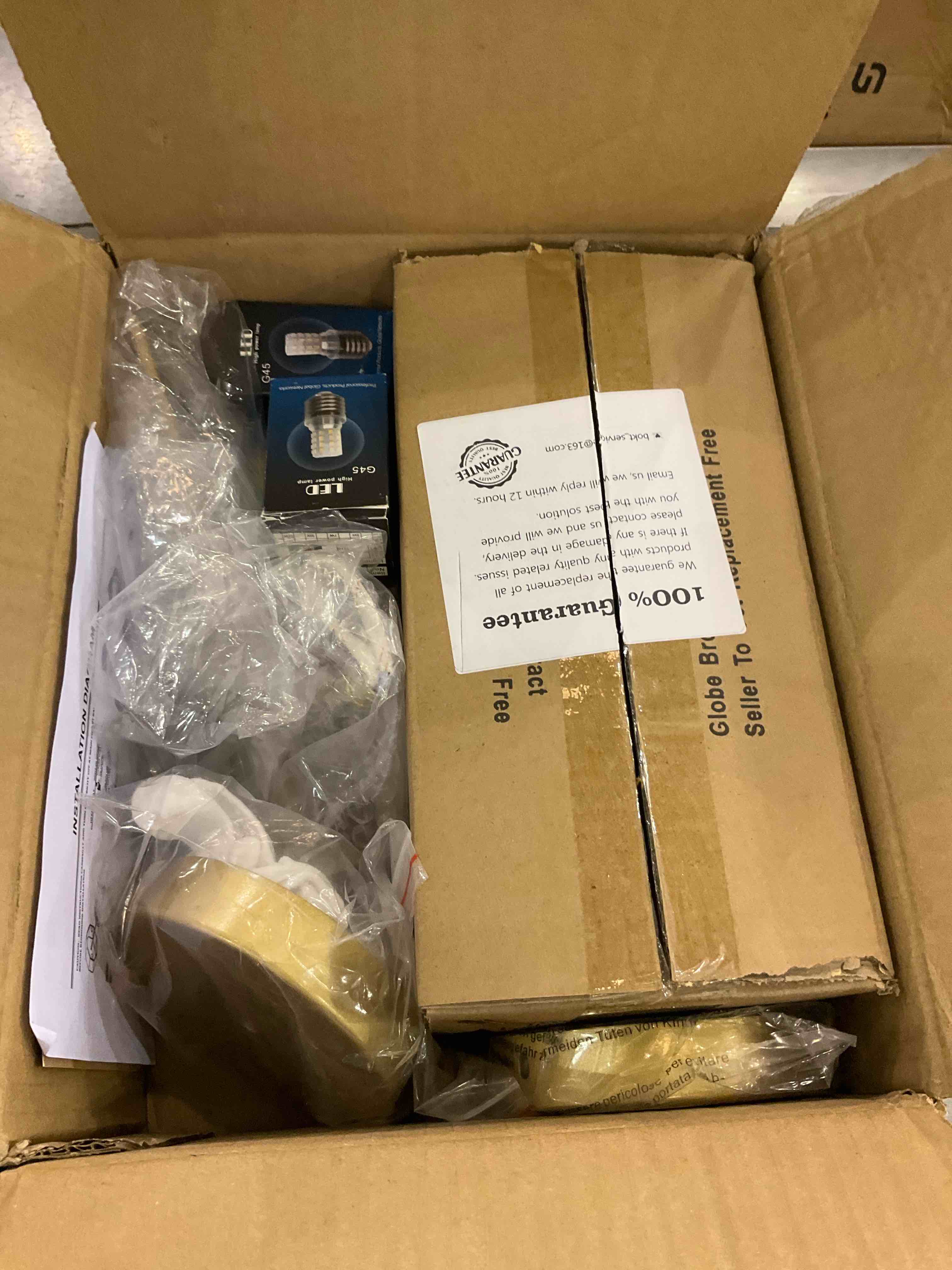 https://s3.amazonaws.com/lotting-images-prod/BargainHunt/EXS01047989_1708110422623.jpeg