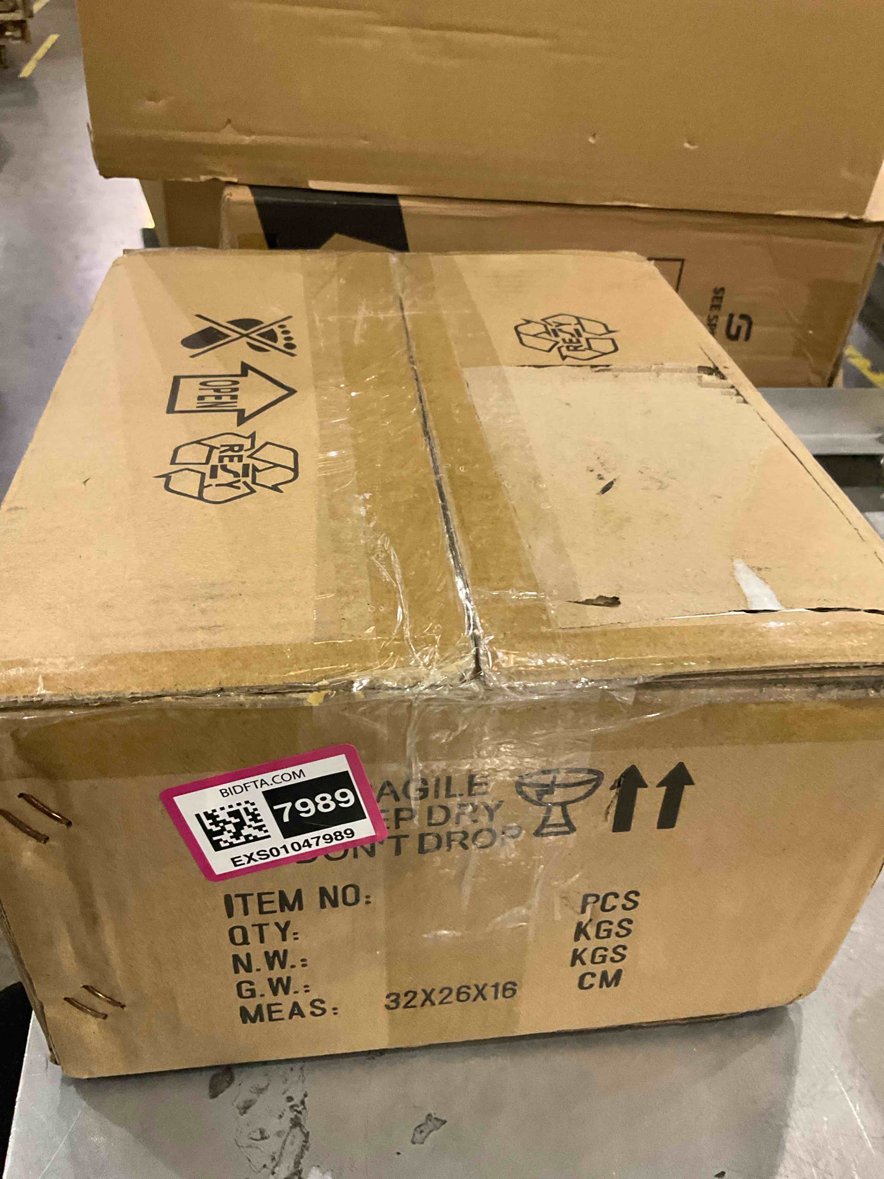 https://s3.amazonaws.com/lotting-images-prod/BargainHunt/EXS01047989_1708110437845.jpeg