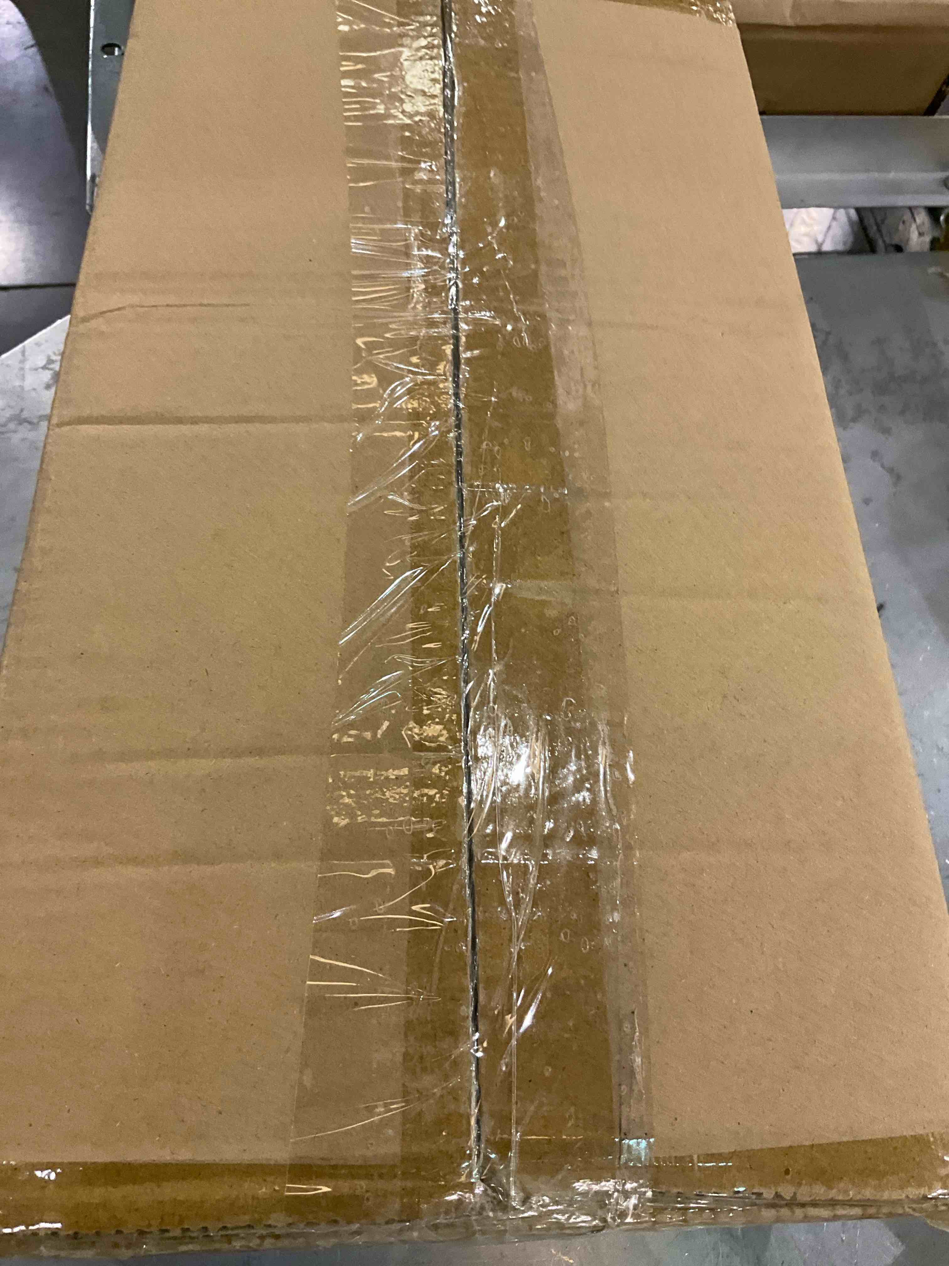 https://s3.amazonaws.com/lotting-images-prod/BargainHunt/EXS01047994_1708110960044.jpeg