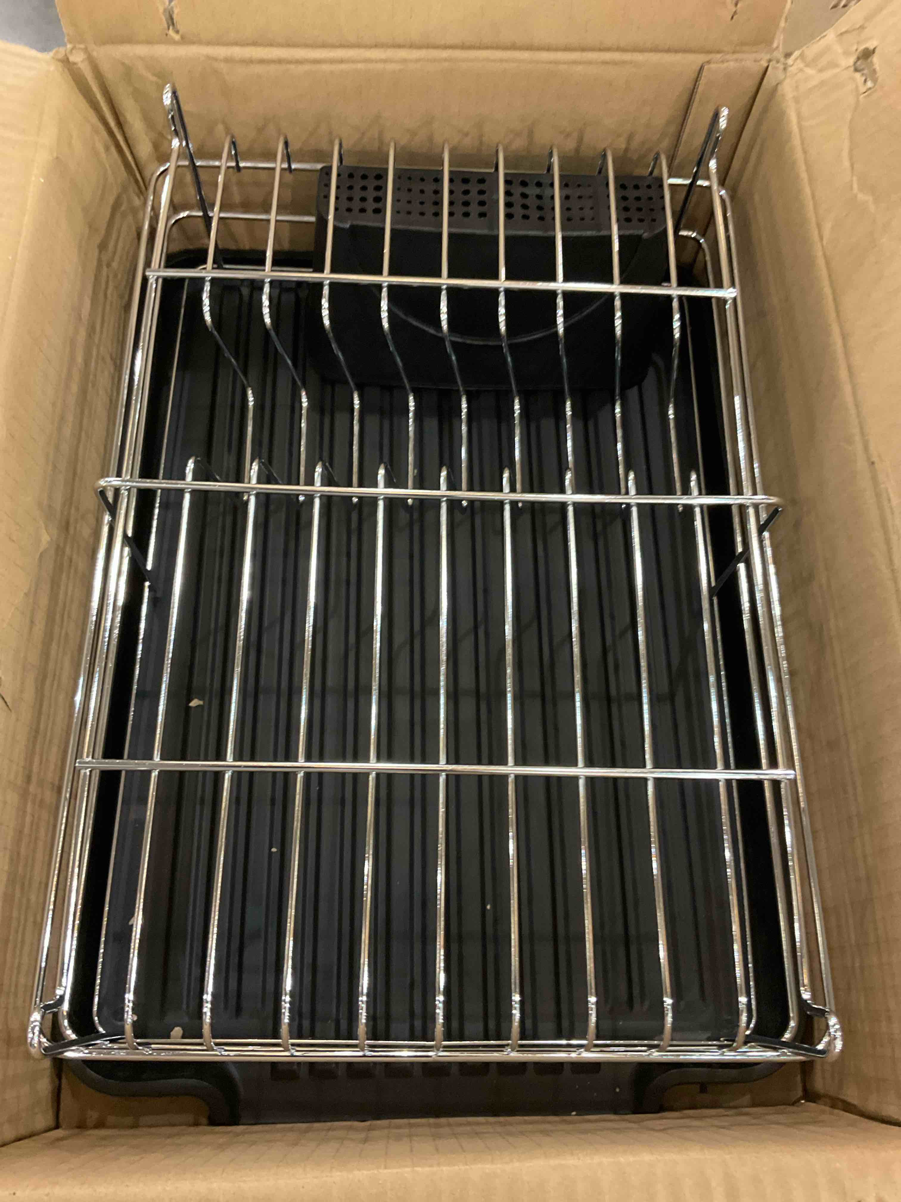 https://s3.amazonaws.com/lotting-images-prod/BargainHunt/EXS01047999_1708111604774.jpeg