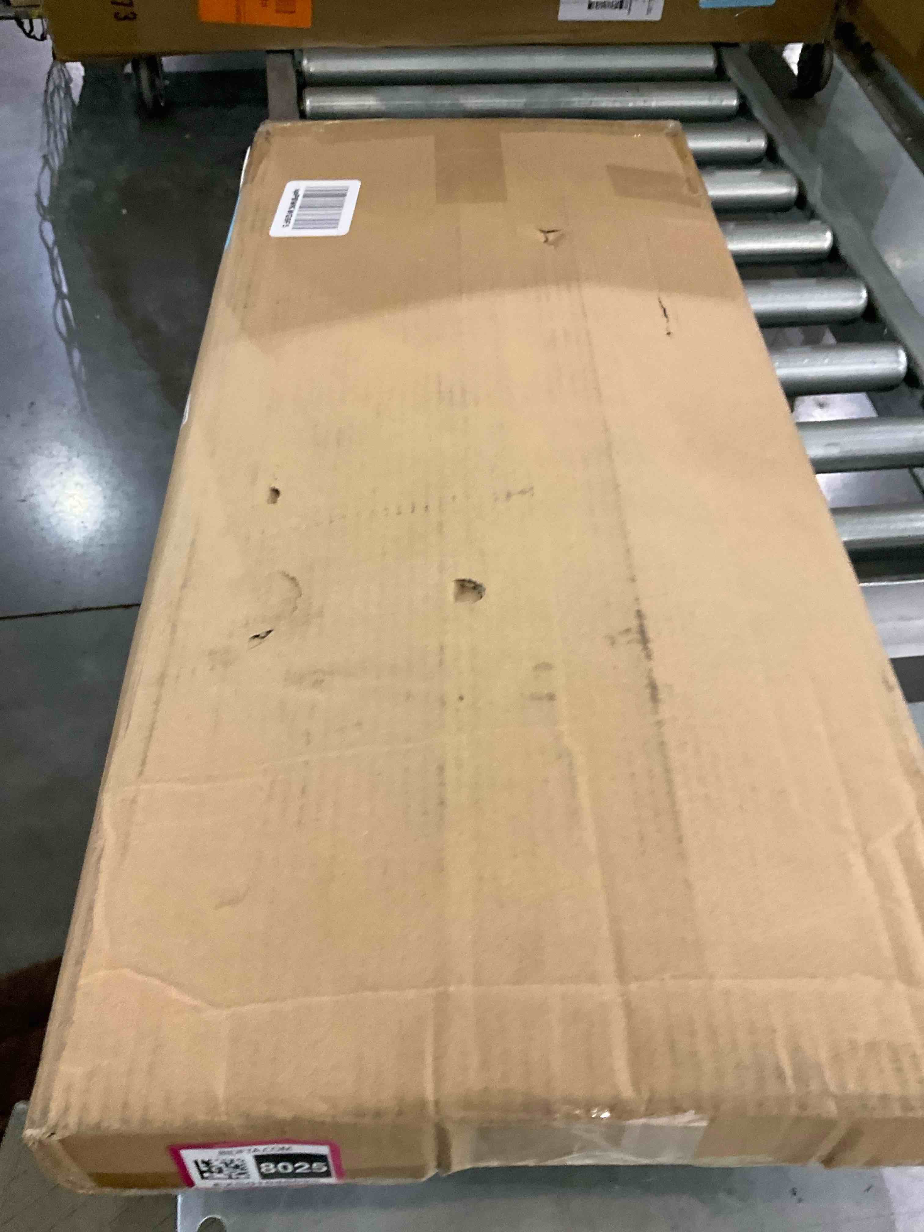https://s3.amazonaws.com/lotting-images-prod/BargainHunt/EXS01048025_1708702552058.jpeg