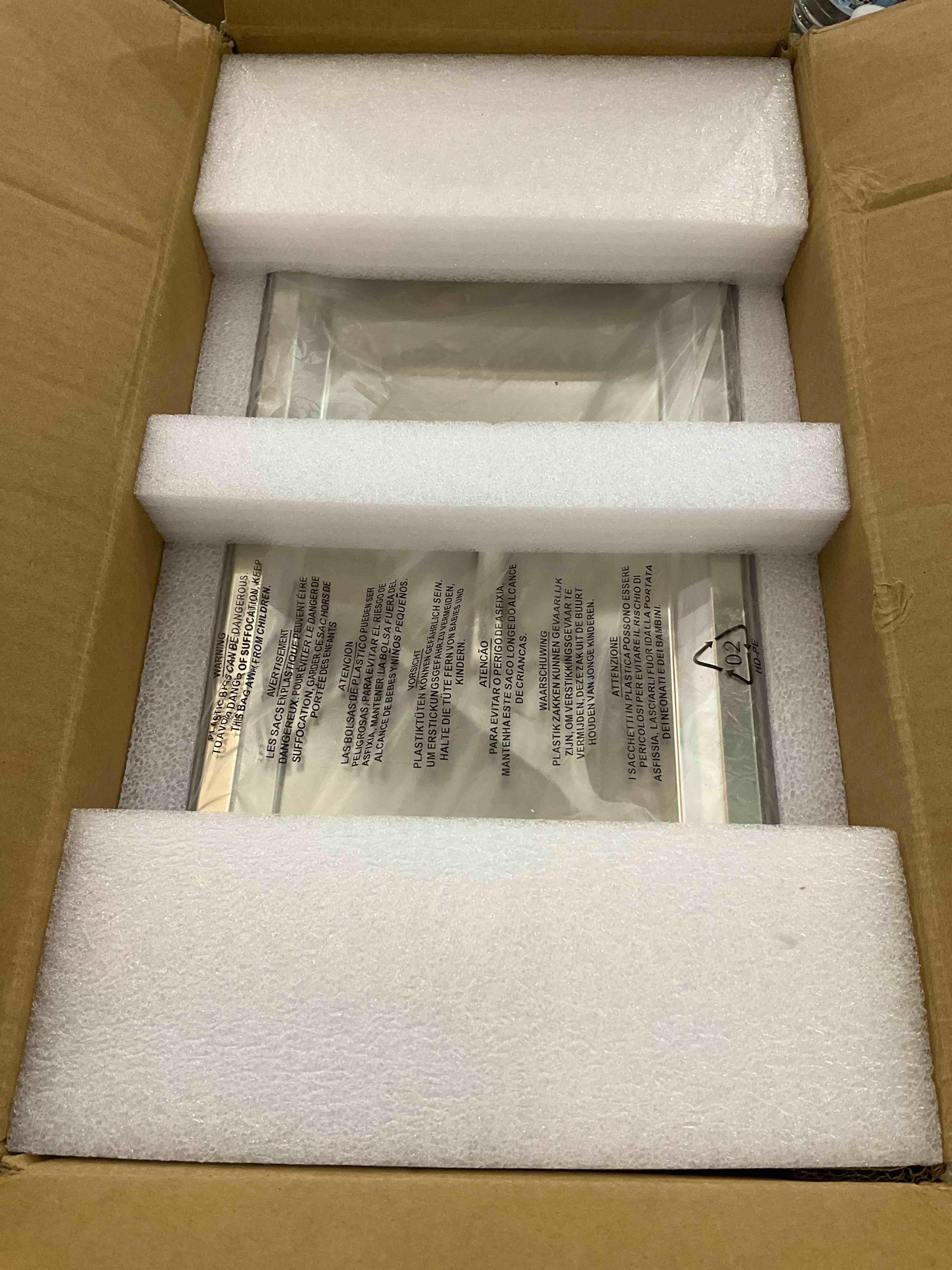 https://s3.amazonaws.com/lotting-images-prod/BargainHunt/EXS01048038_1708704715014.jpeg