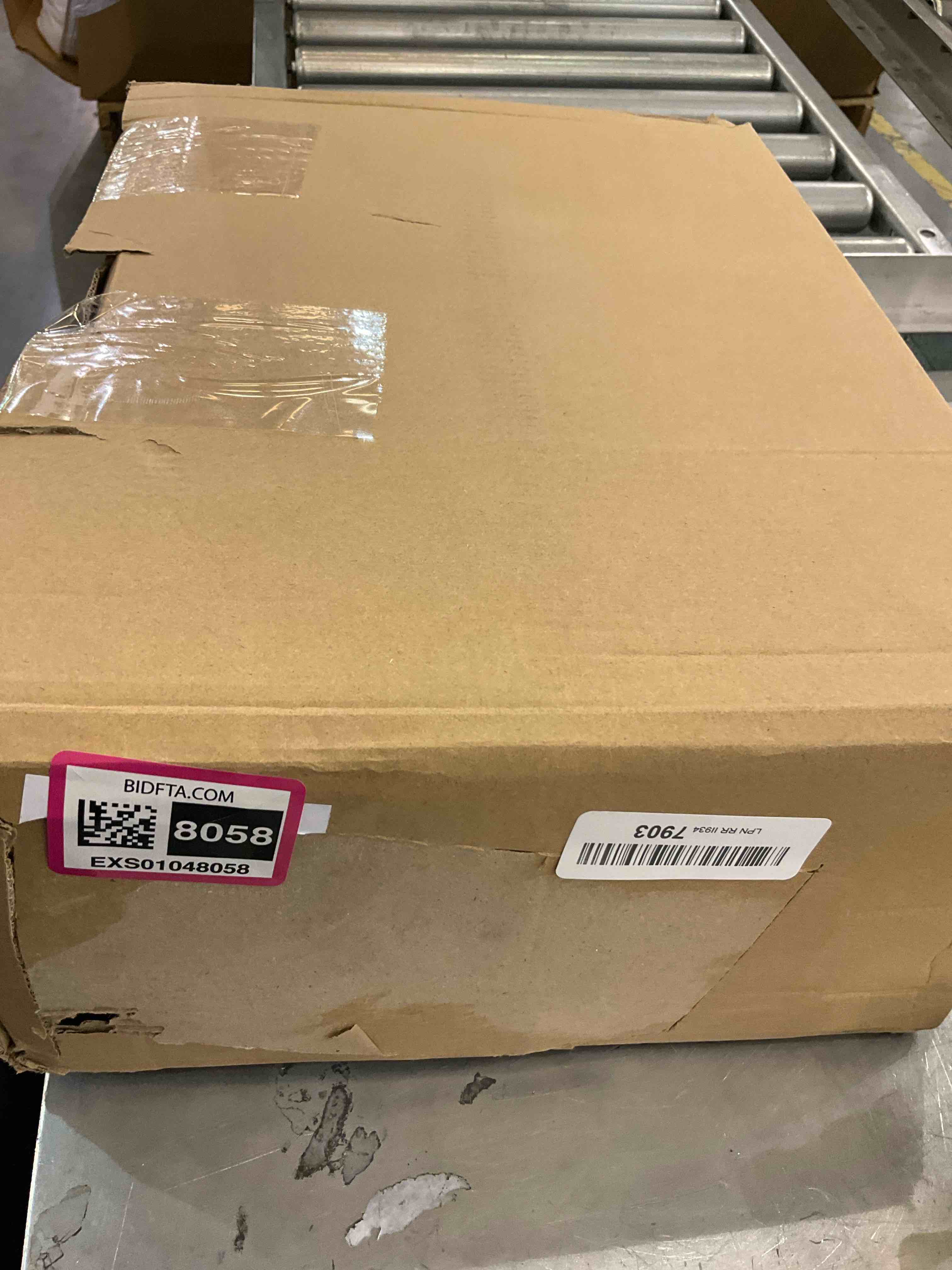 https://s3.amazonaws.com/lotting-images-prod/BargainHunt/EXS01048058_1708707049213.jpeg