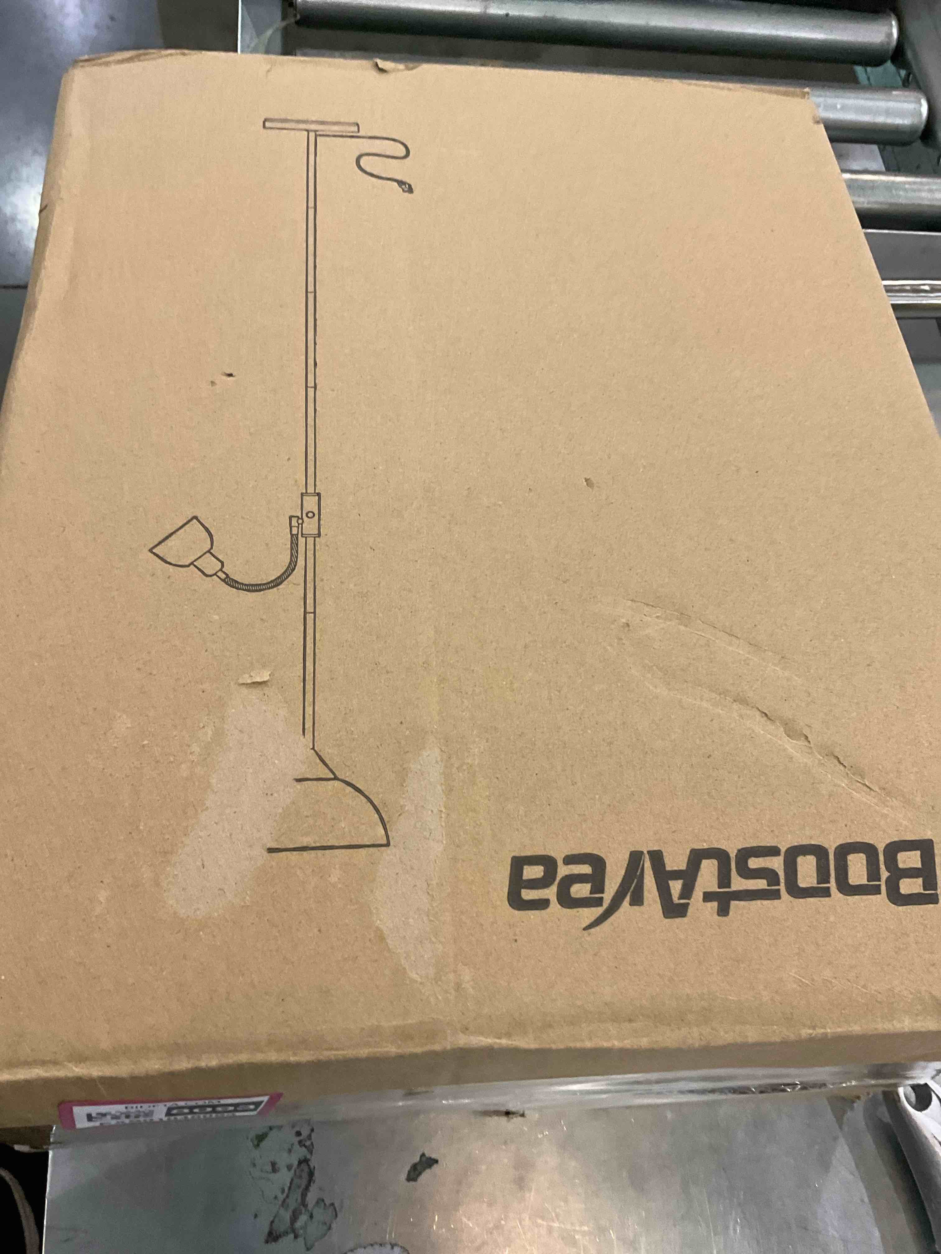 https://s3.amazonaws.com/lotting-images-prod/BargainHunt/EXS01048093_1708712796370.jpeg