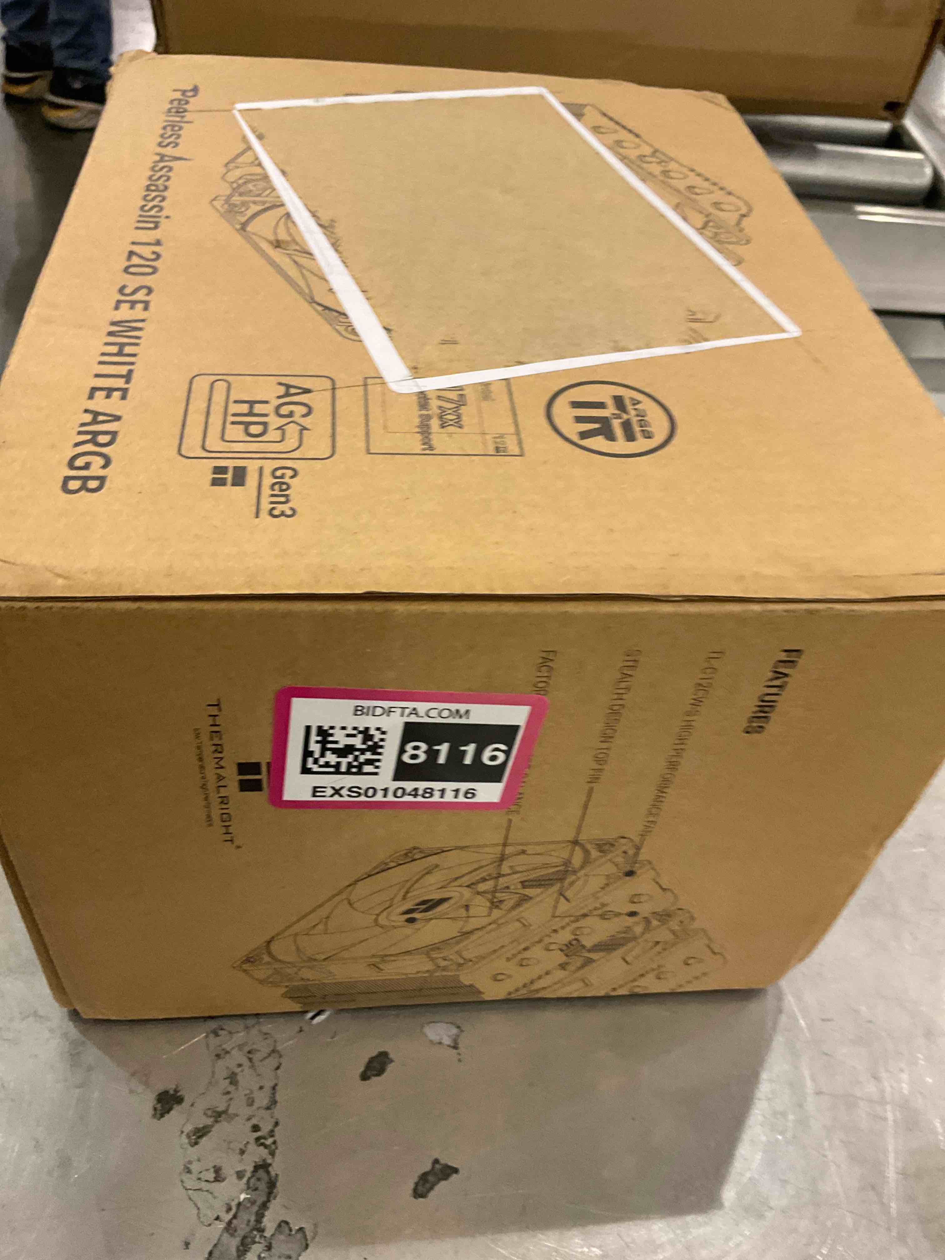 https://s3.amazonaws.com/lotting-images-prod/BargainHunt/EXS01048116_1708714202834.jpeg